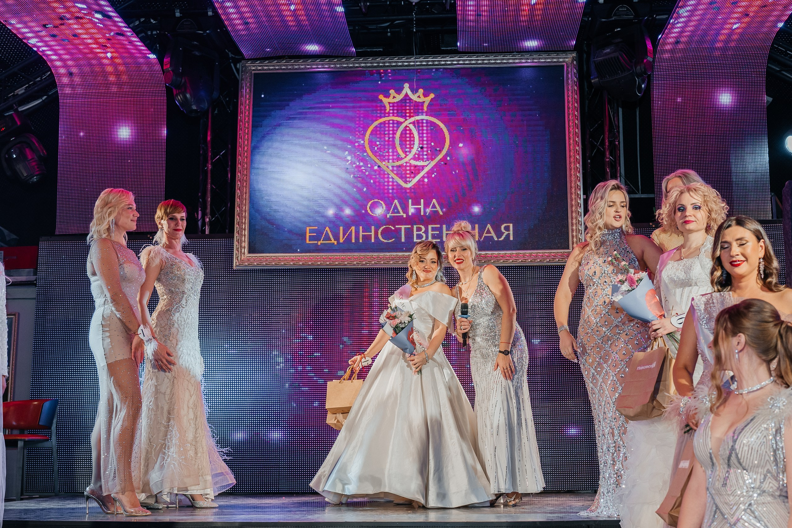 Одна единственная. Для тех, кто не ждёт удачи, а создаёт её. Каждая фотосессия — это твой момент, твой стиль, твой успех. 📸