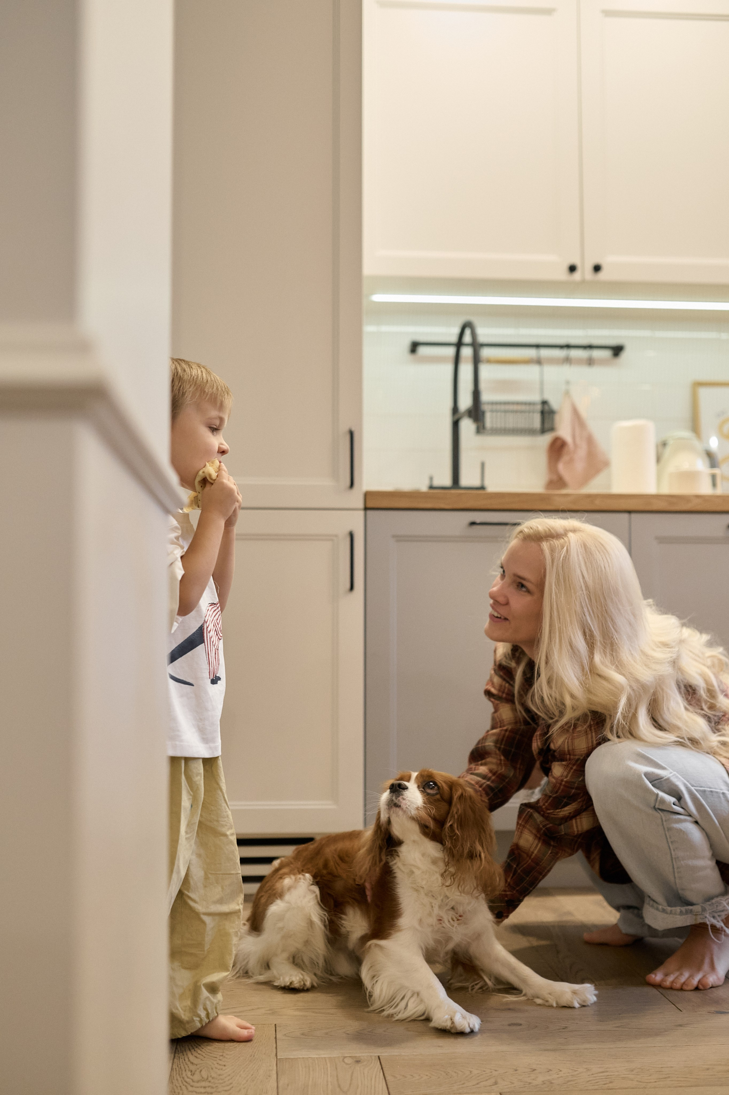 Серёжа, Вика, Макар и Кэш. Семейный и свадебный lifestyle-фотограф в Москве Мария Петрова