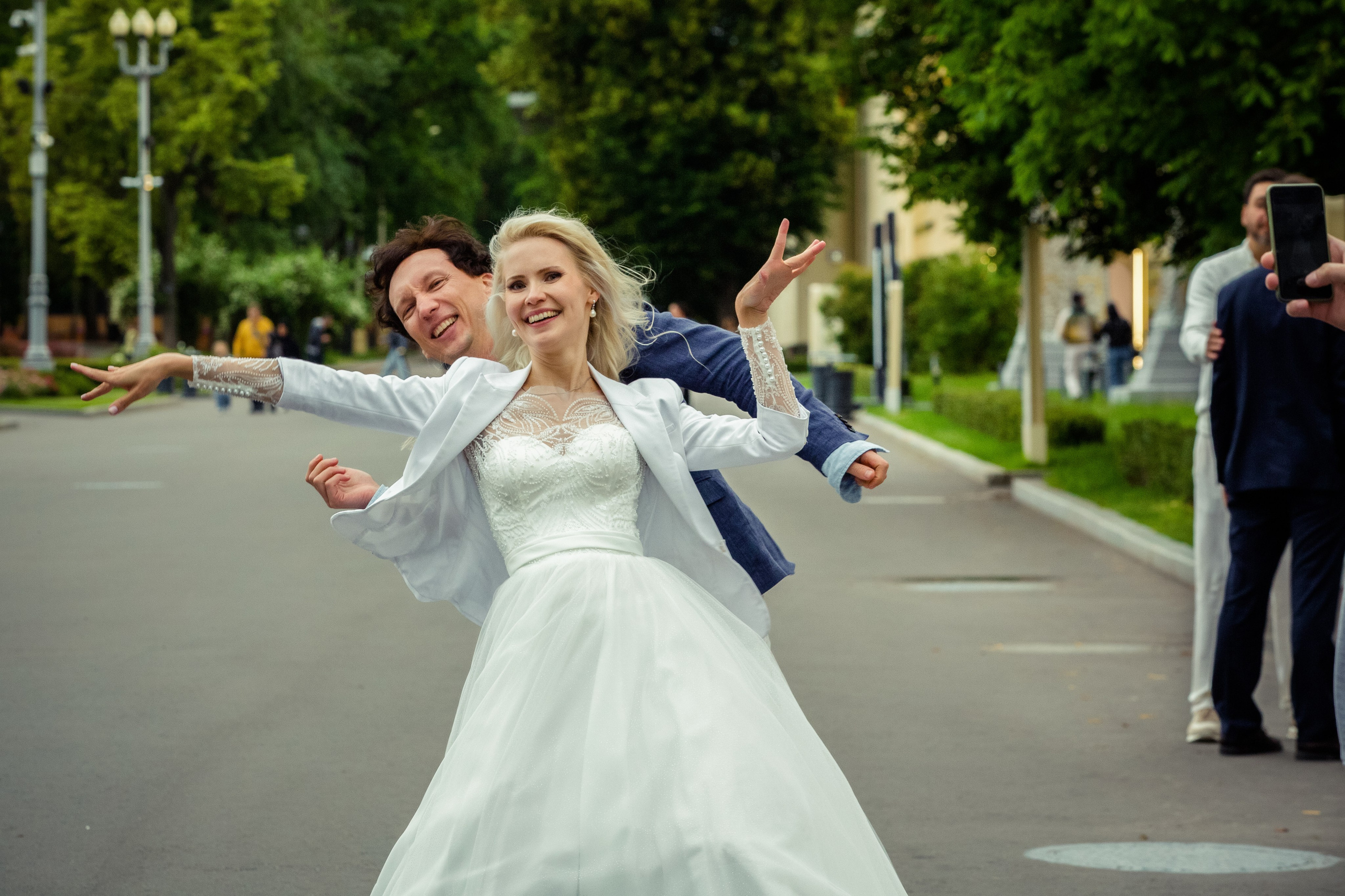 Свадебная фотосессия на ВДНХ. Свадебный и семейный фотограф в Москве и Подмосковье Лариса Козлова
