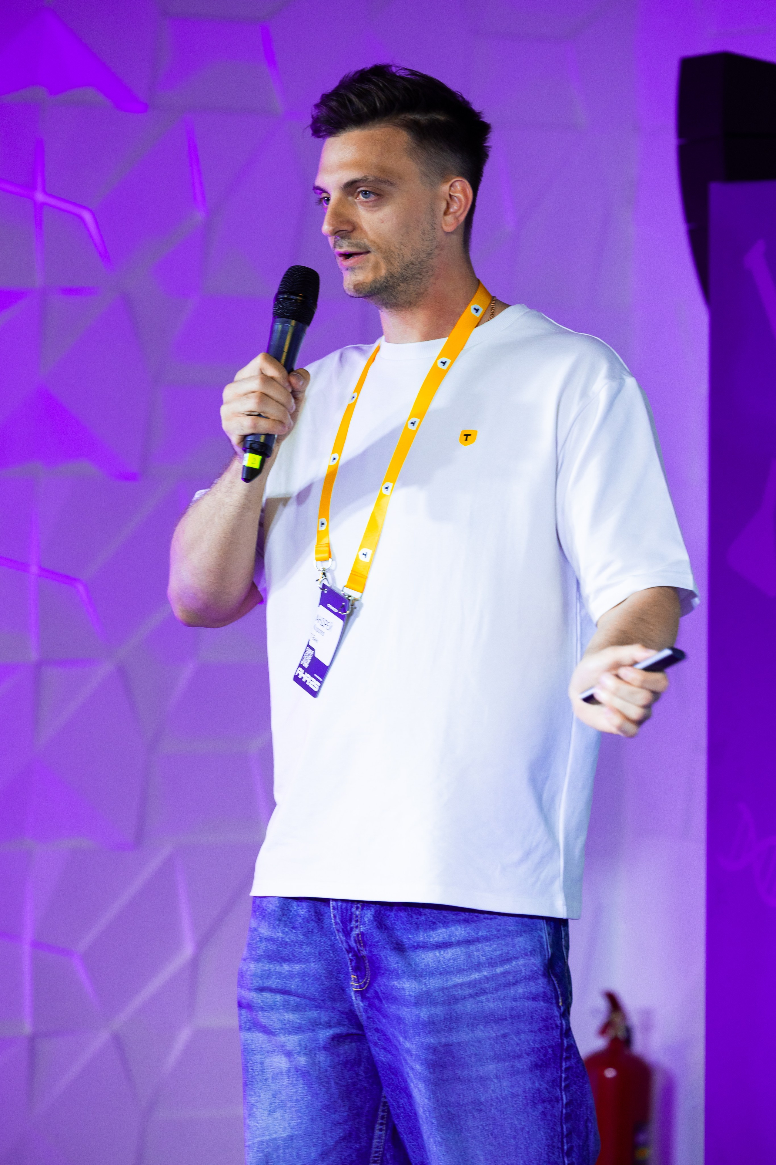 Aha! — 29–30 мая 2025. Фотобанк Матемаркетинг