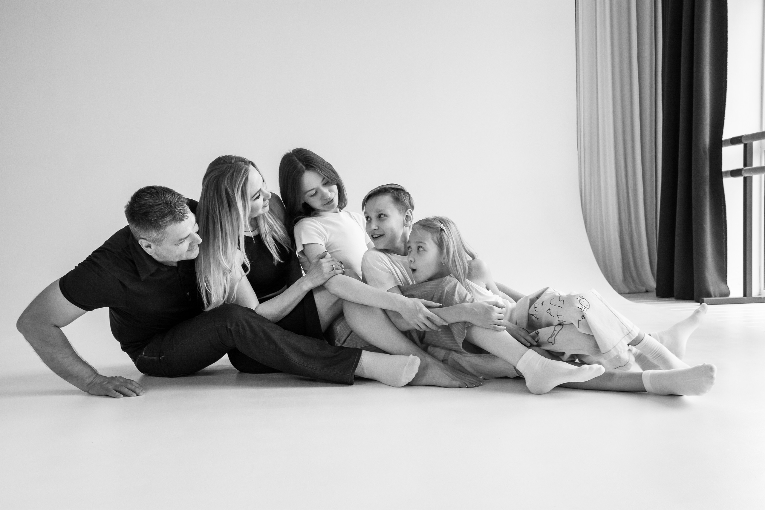 Семейная минималистичная фотосессия. Семейный и детский фотограф Кущ Наташа