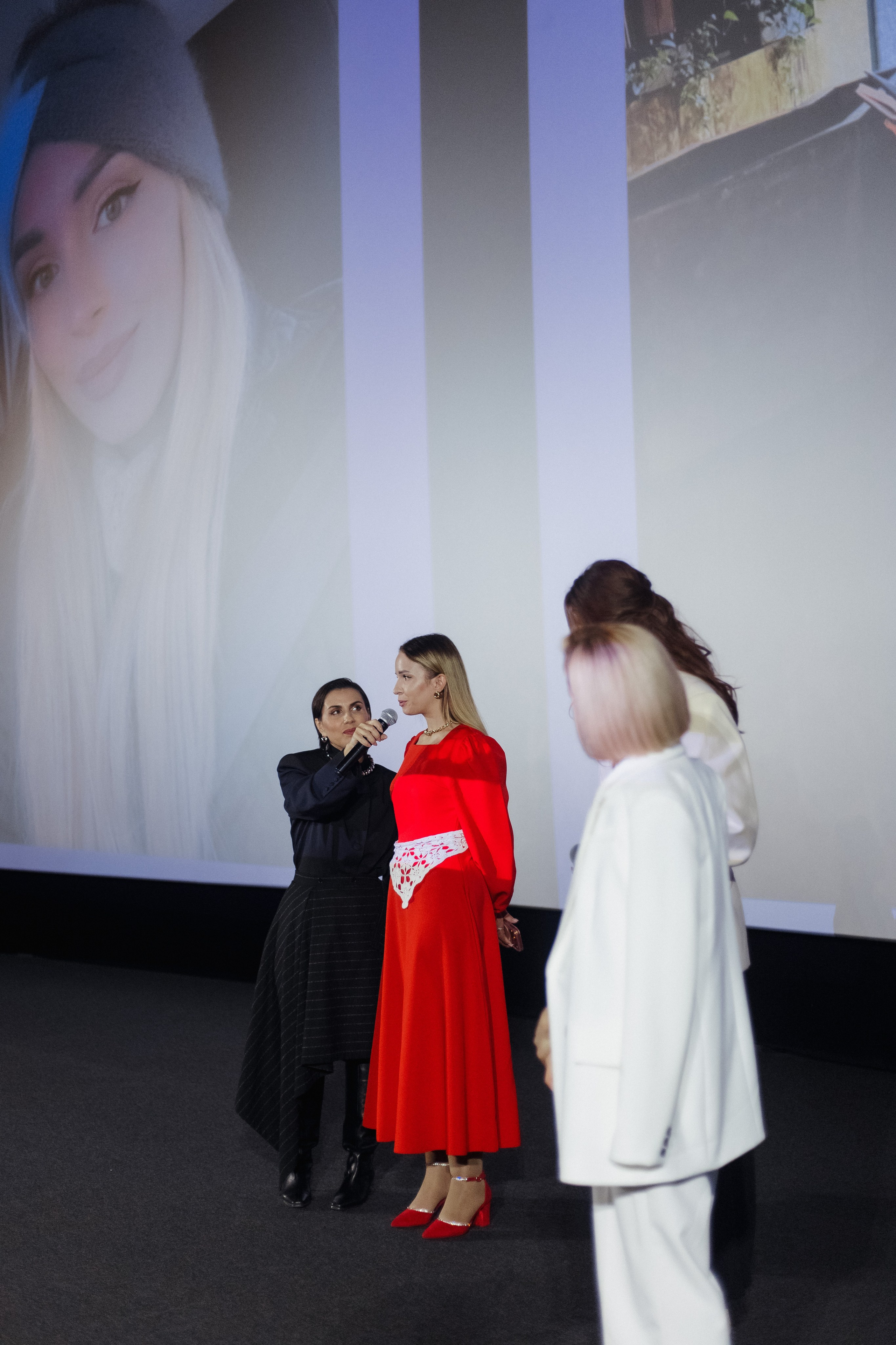 ФЭШН КОНФА. СВОИ. ФОТООТЧЕТЫ-СОБЫТИЯ-МЕСТА