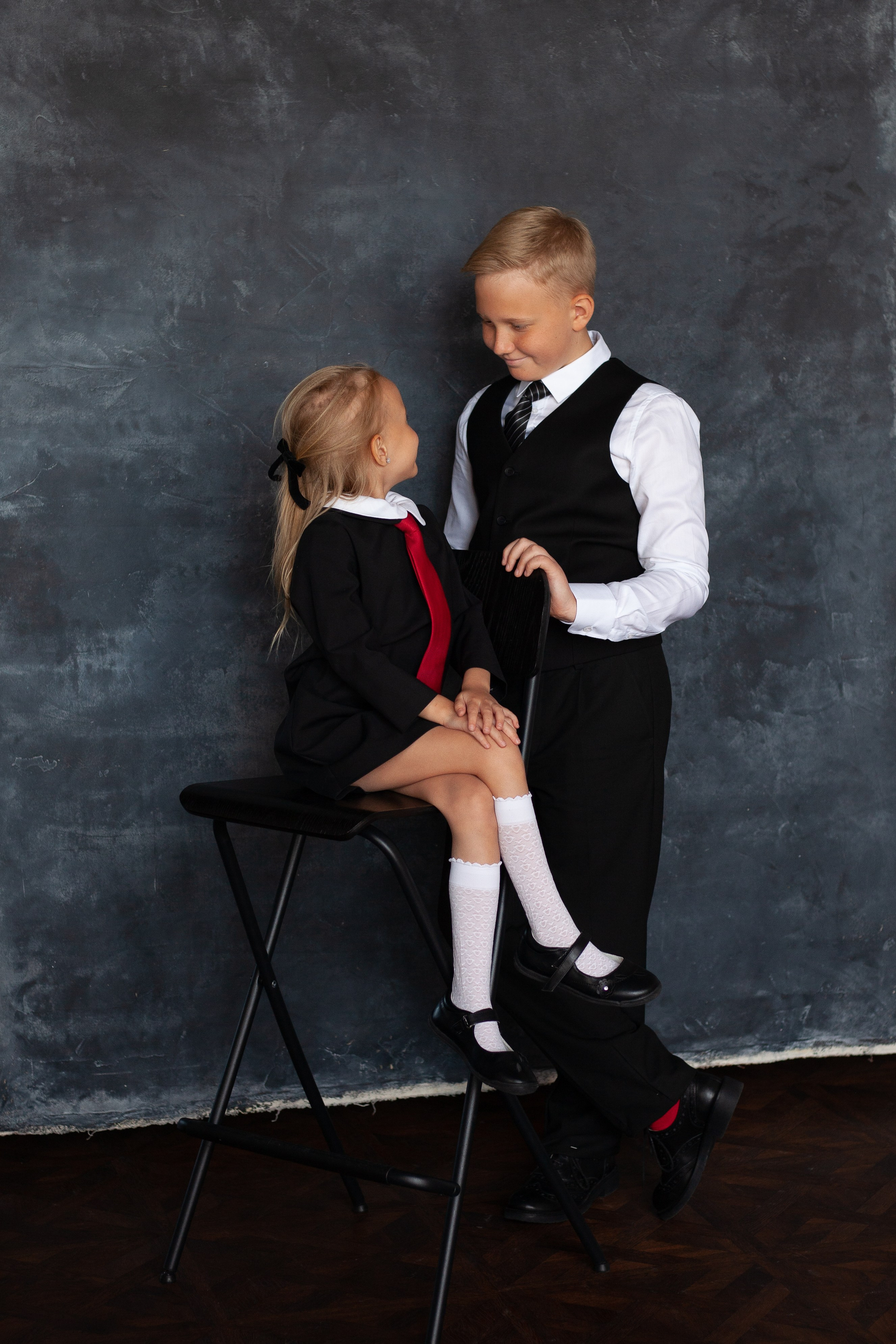 Детские фото, девочка, в студии, сестра, брат