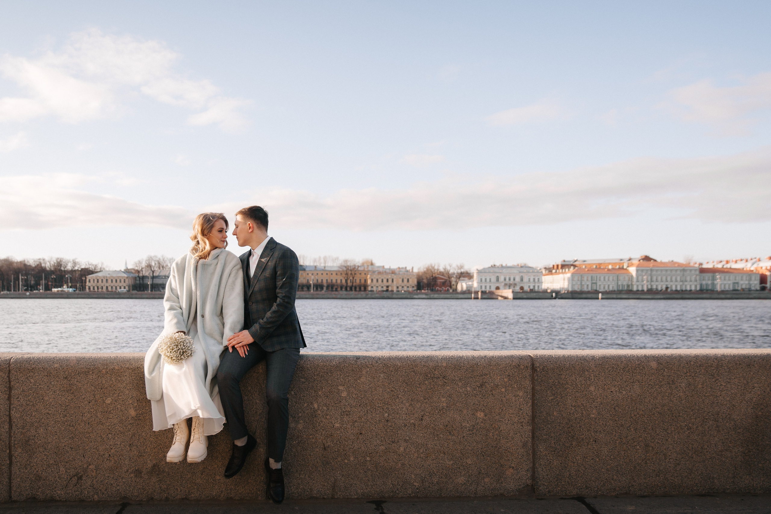 ДВОРЕЦ № 1 | Март, Исаакий, Английская набережная. Свадебный фотограф в Санкт-Петербурге Полина Корзухина