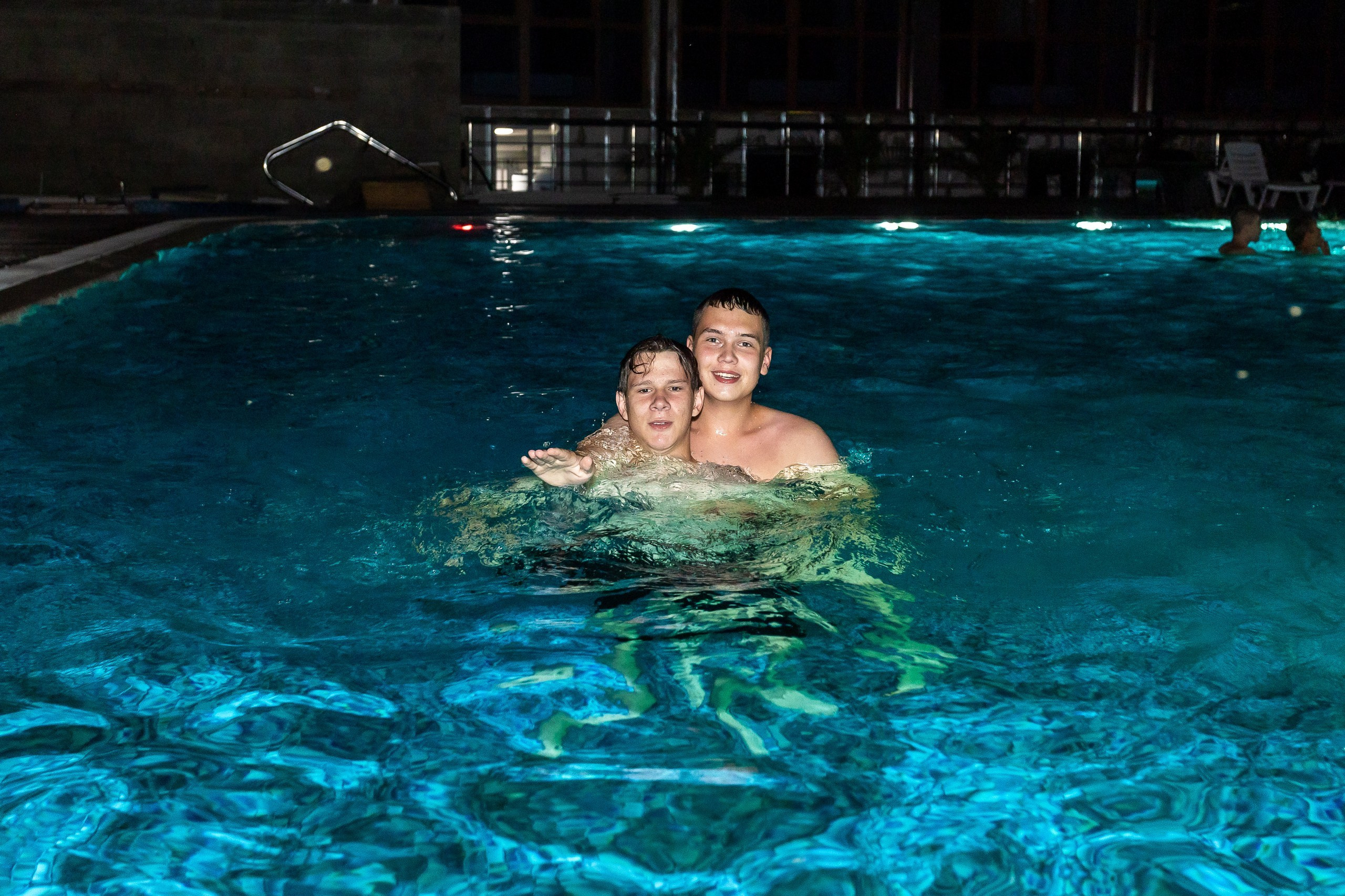 Вручение аттестата и выпускной вечер. Выпускные альбомы Майкоп, Краснодар Елена Золотарева