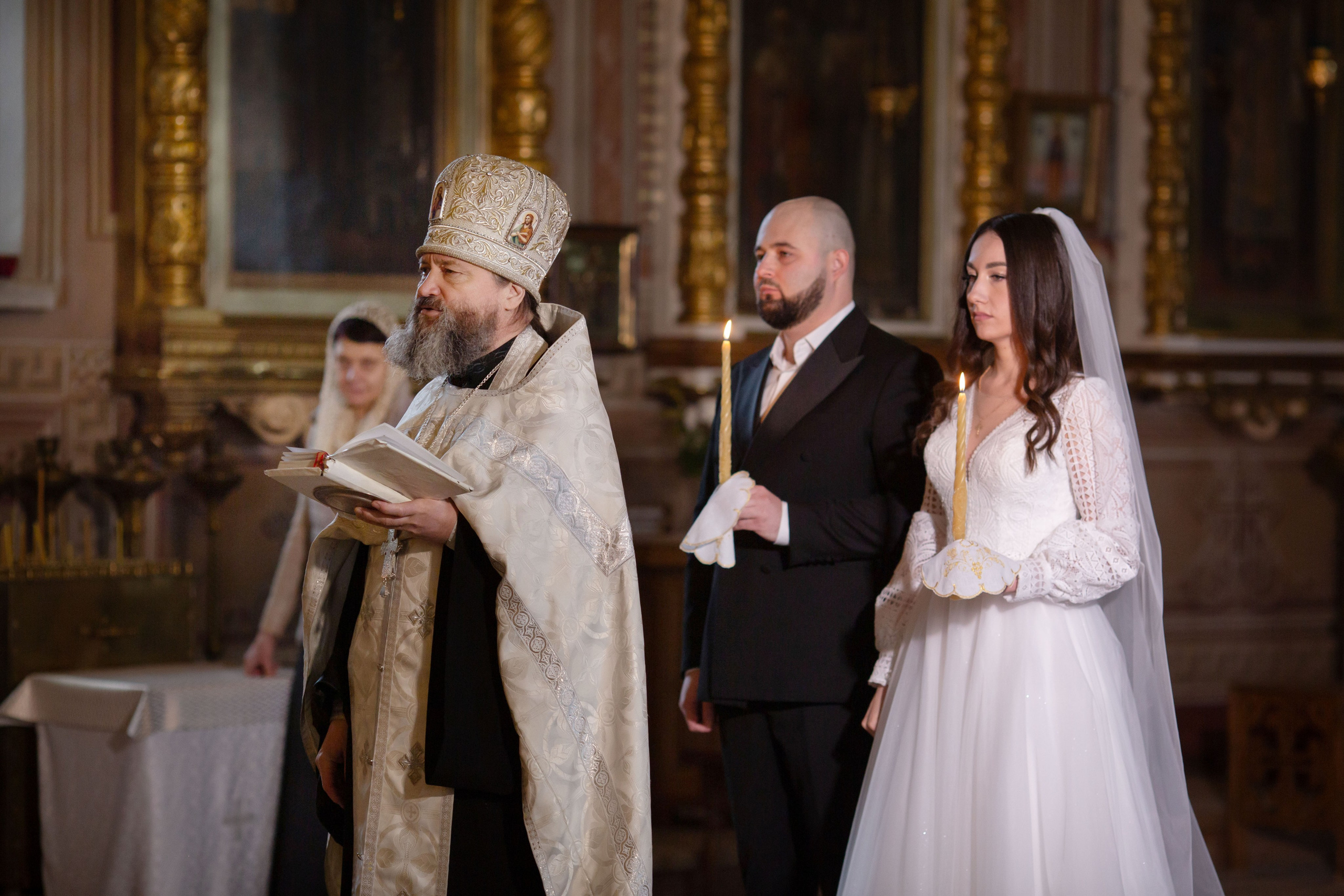 Венчание Дмитрий и Елена Воскресенский храм. Семейный и детский фотограф Анна Петракова
