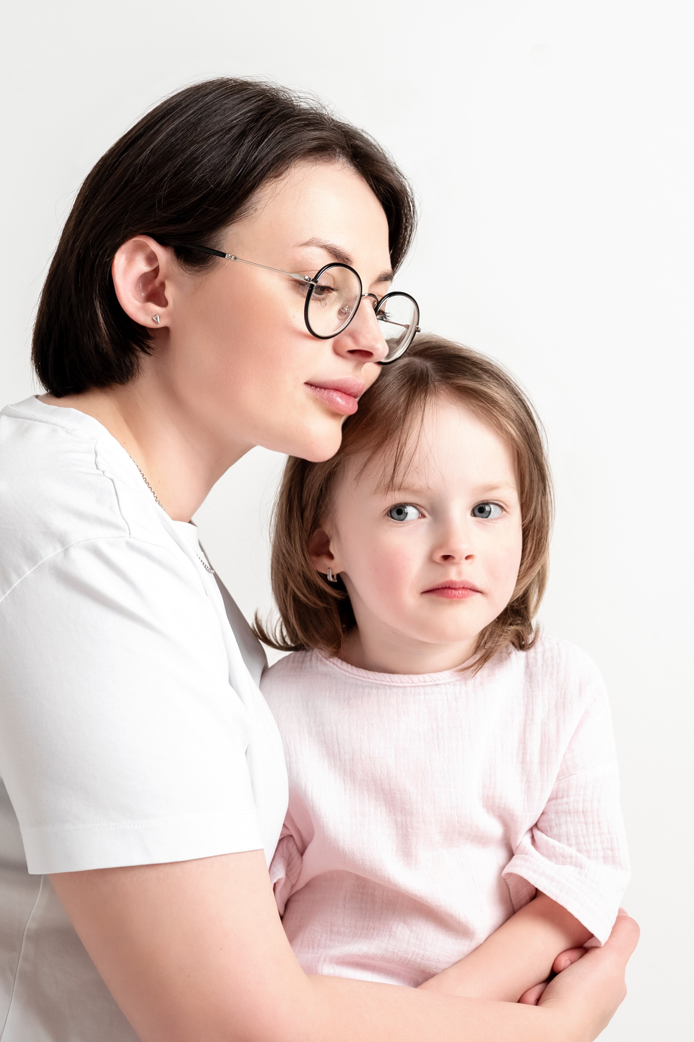 Съемка в стиле минимализм. Фотограф новорожденных в Норильске Виктория Шагалиева