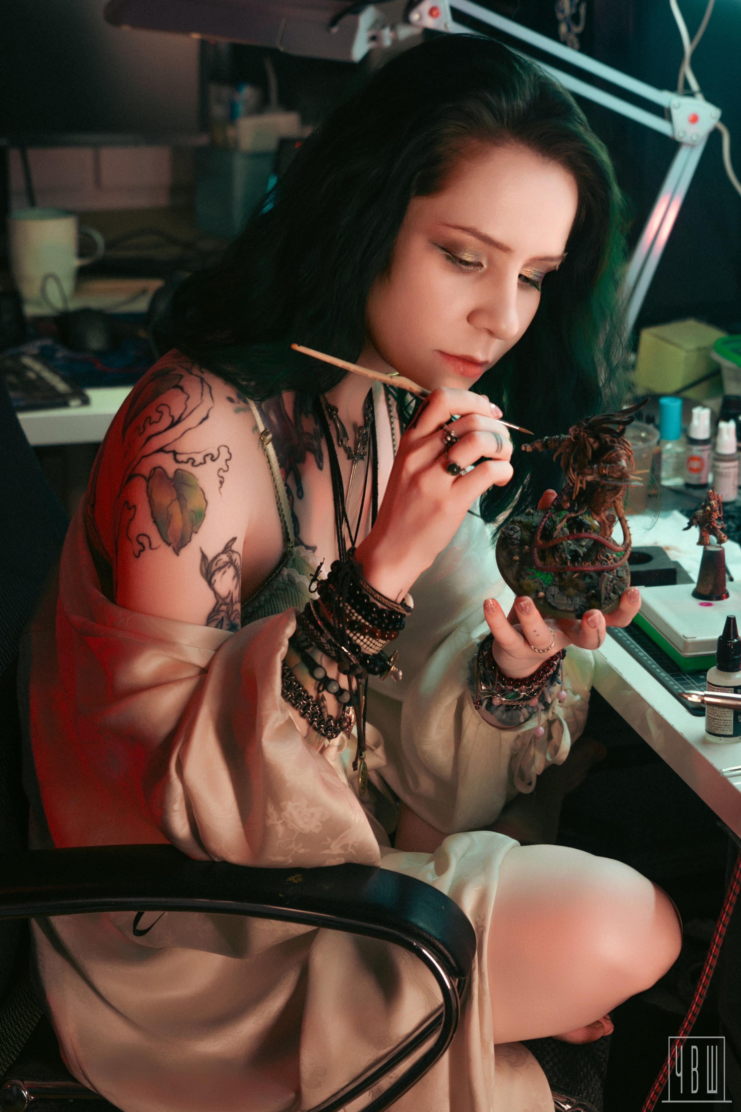 Ася, 20.12.2025, Конспиративная квартира. Человек в Шляпе