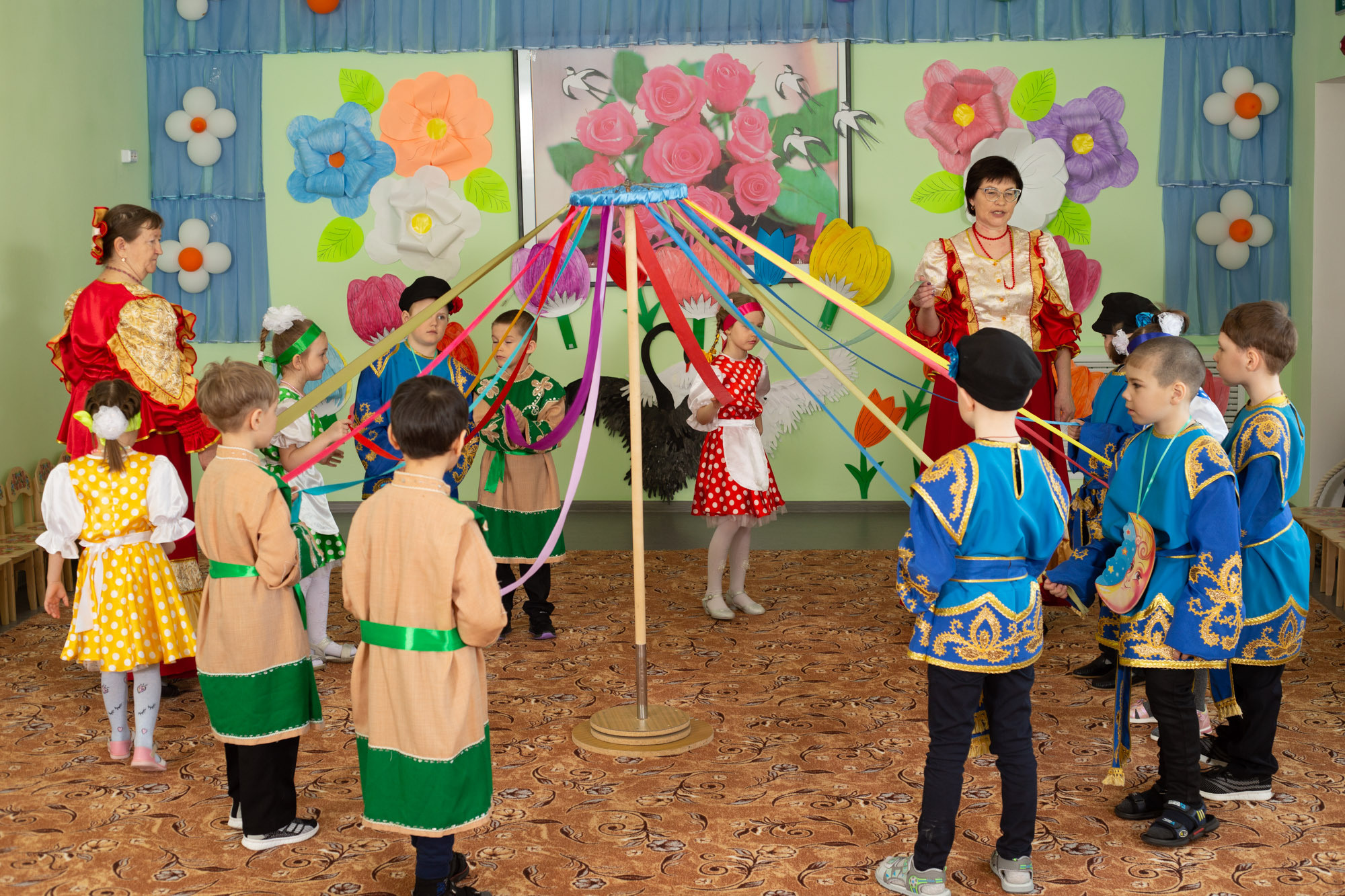 Кардаиловский детский сад. Утренник «Жаворонки». Валерий Логачев. Фото, музыка, видео — для души
