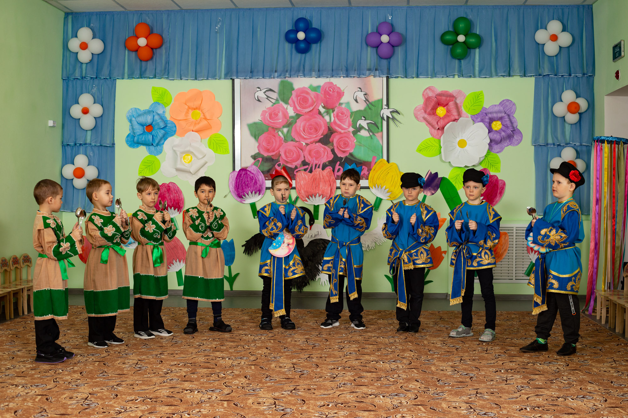 Кардаиловский детский сад. Утренник «Жаворонки». Валерий Логачев. Фото, музыка, видео — для души
