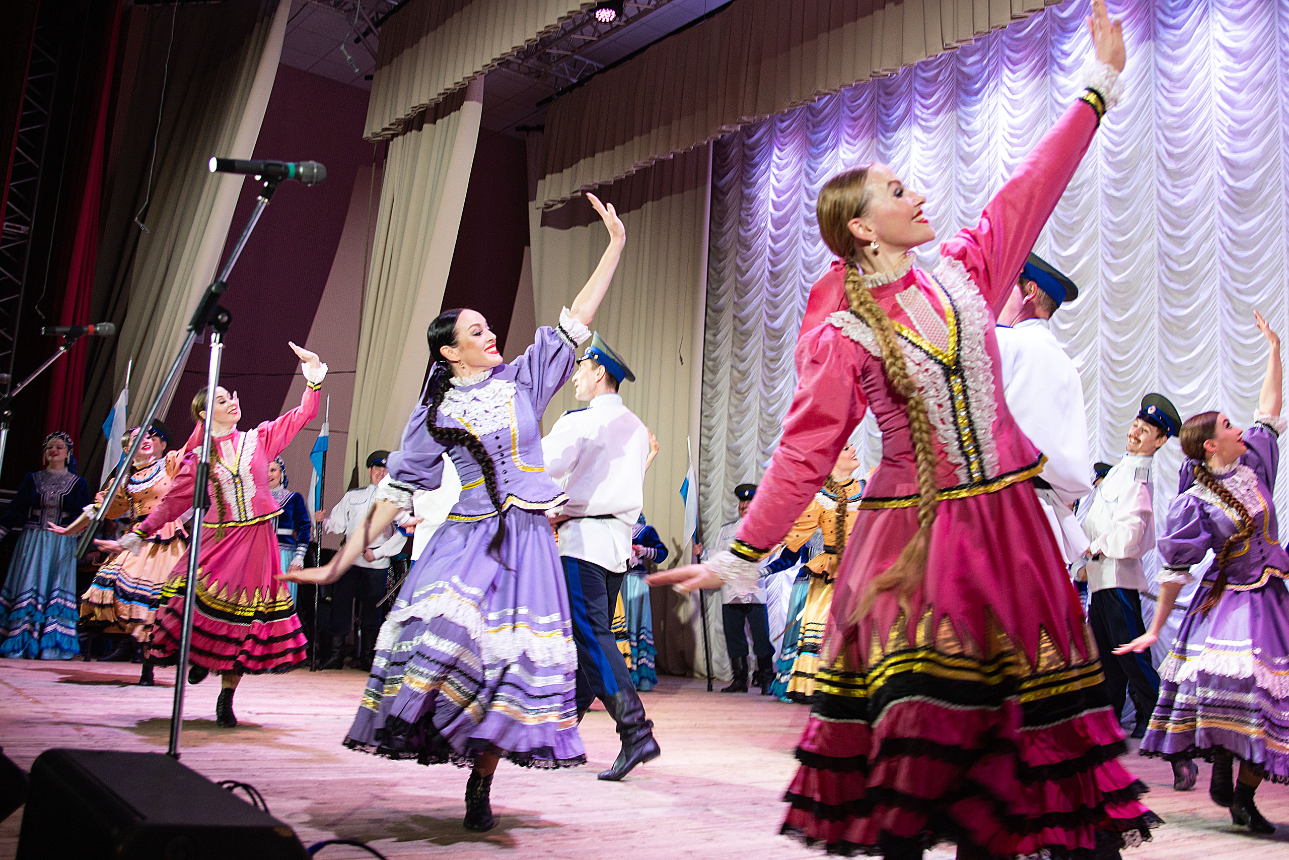 Оренбургский Народный хор в Илеке. Съемка 28 января2022. Валерий Логачев. Фото, музыка, видео — для души