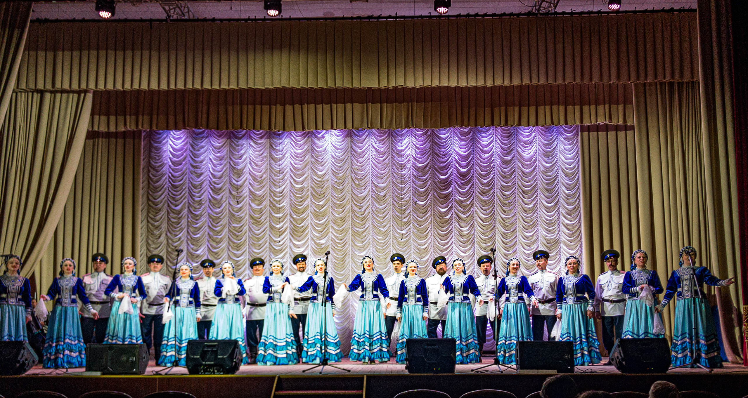 Оренбургский Народный хор в Илеке. Съемка 28 января2022. Валерий Логачев. Фото, музыка, видео — для души