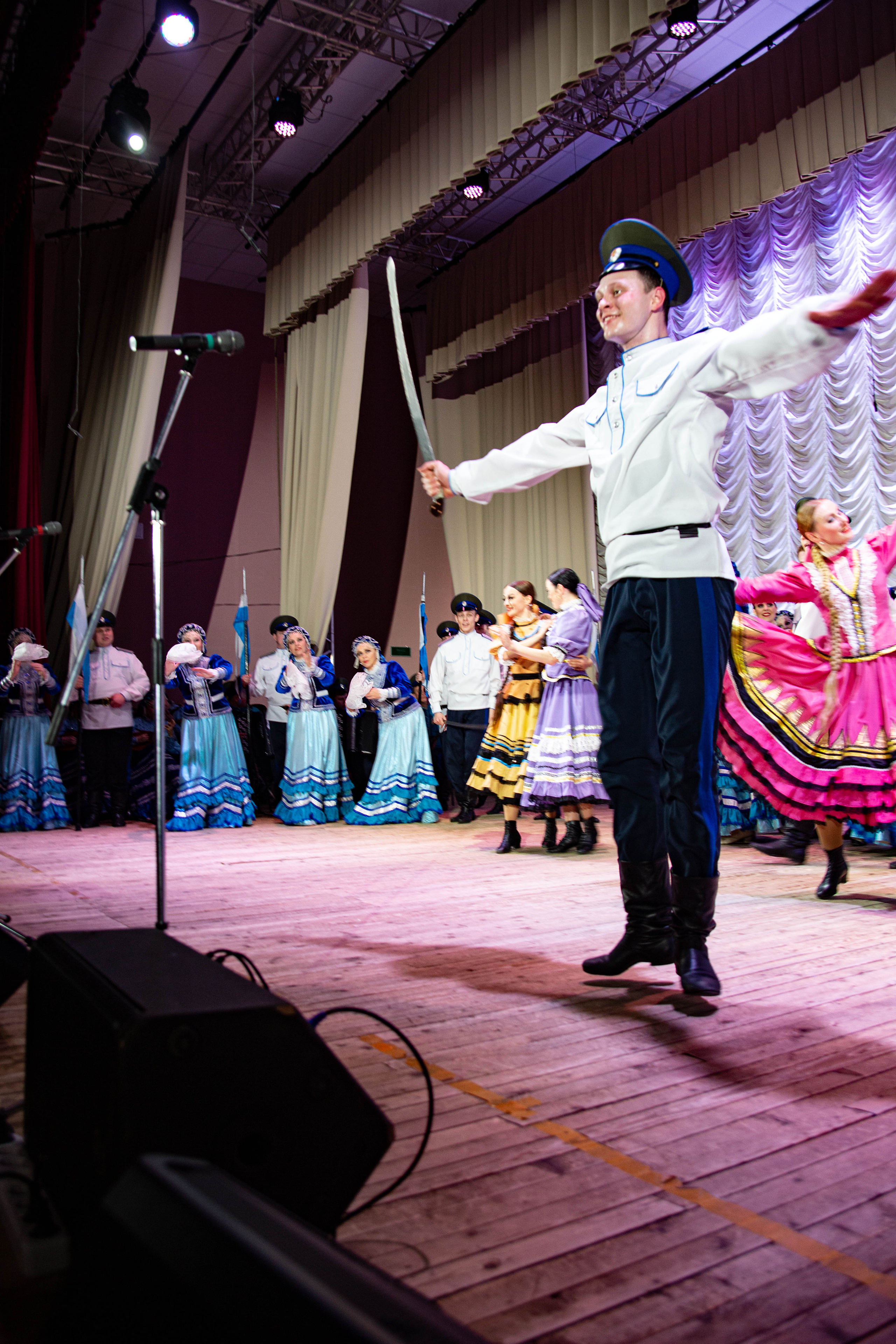 Оренбургский Народный хор в Илеке. Съемка 28 января2022. Валерий Логачев. Фото, музыка, видео — для души