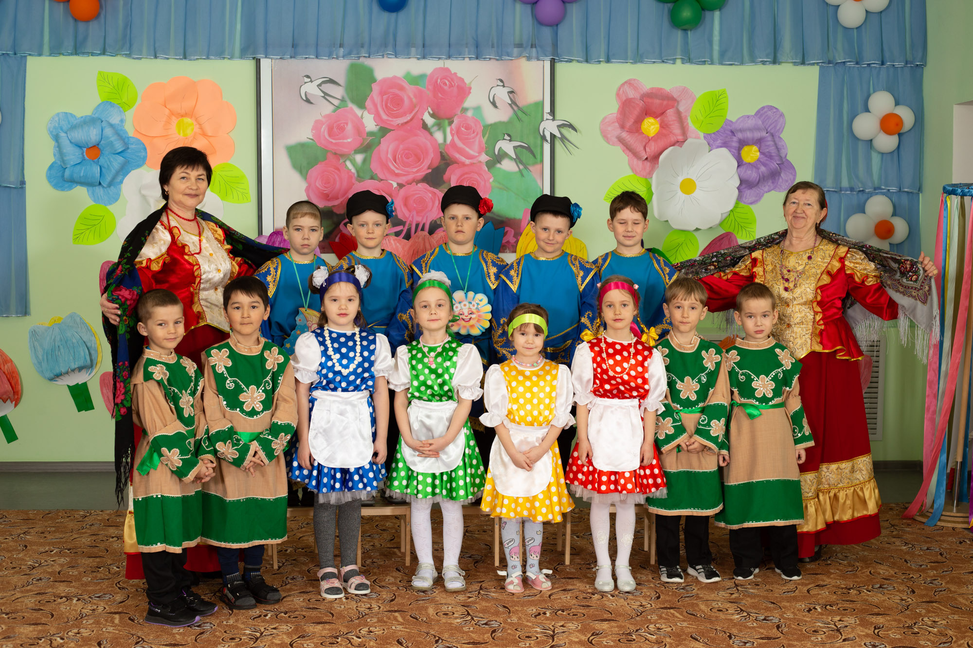 Кардаиловский детский сад. Утренник «Жаворонки». Валерий Логачев. Фото, музыка, видео — для души