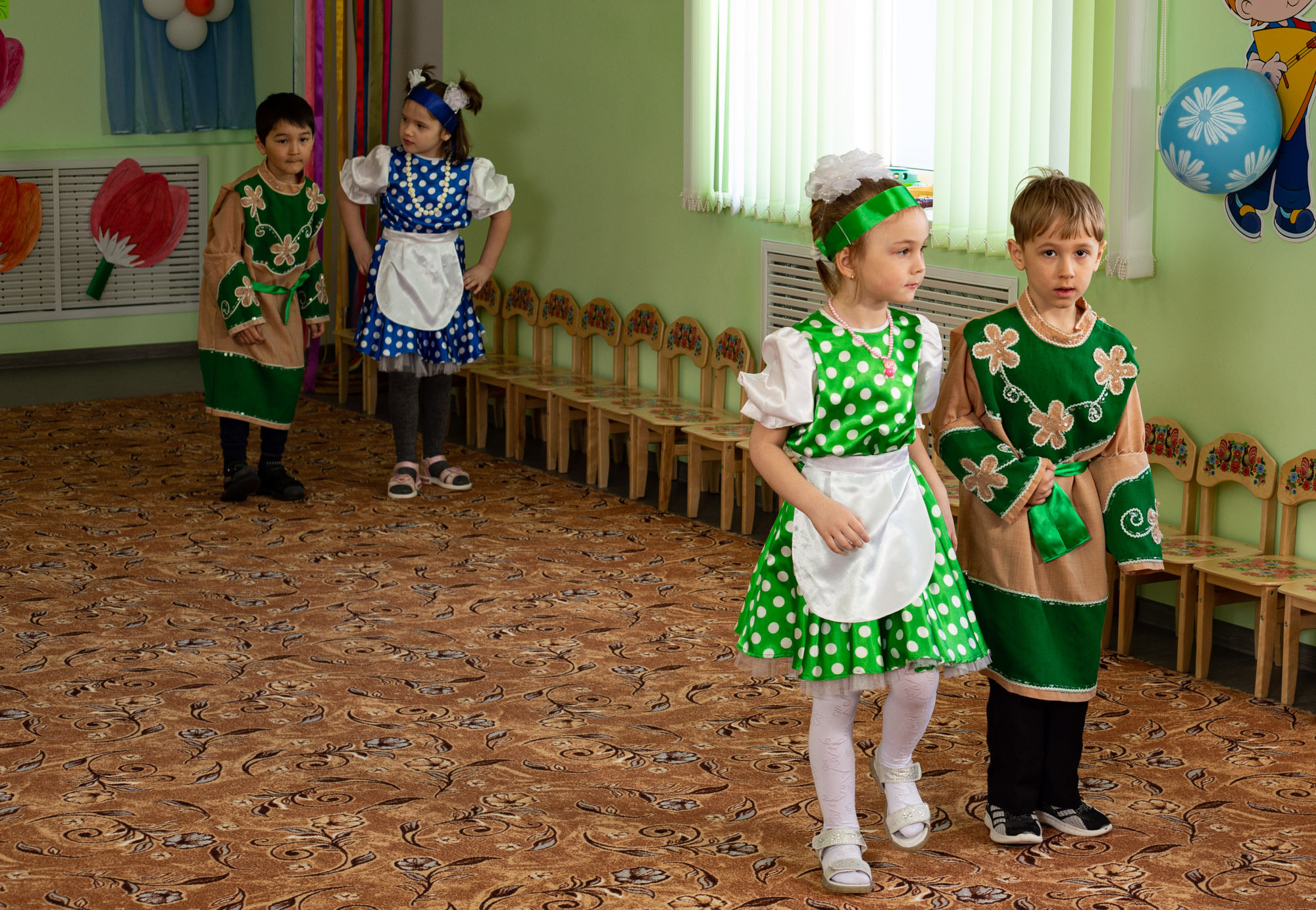 Кардаиловский детский сад. Утренник «Жаворонки». Валерий Логачев. Фото, музыка, видео — для души
