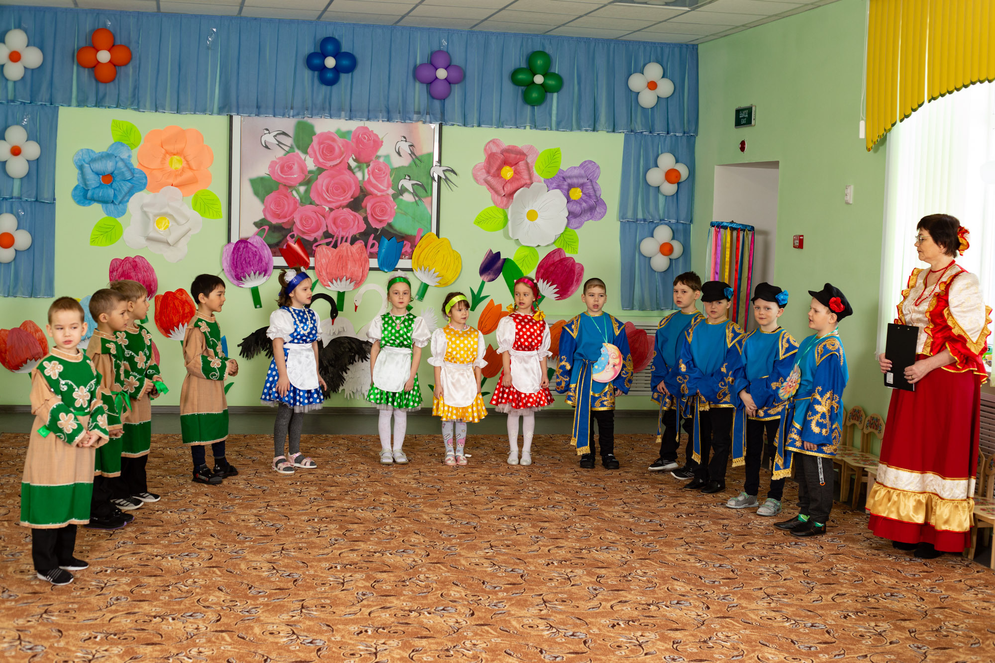 Кардаиловский детский сад. Утренник «Жаворонки». Валерий Логачев. Фото, музыка, видео — для души