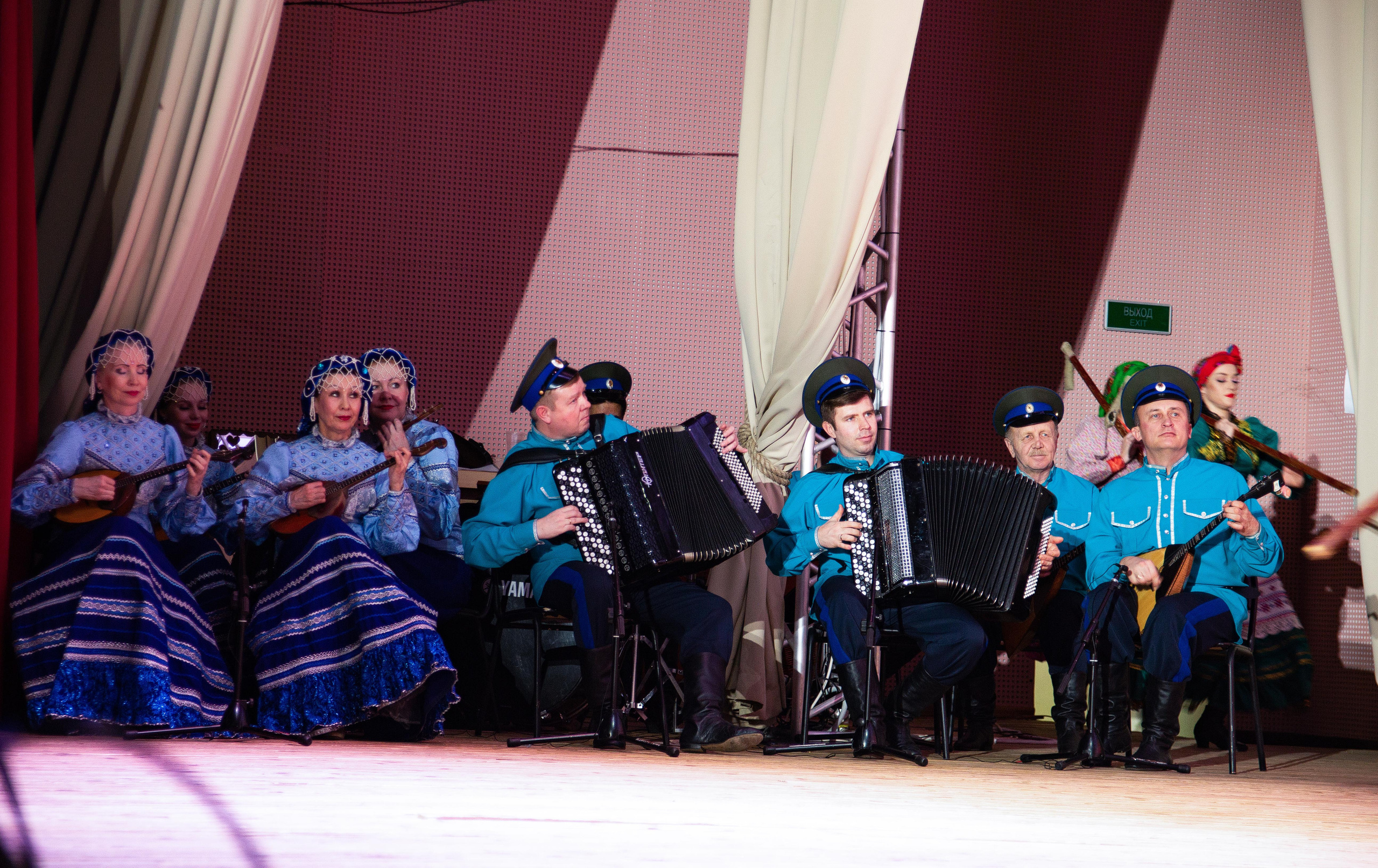 Оренбургский Народный хор в Илеке. Съемка 28 января2022. Валерий Логачев. Фото, музыка, видео — для души