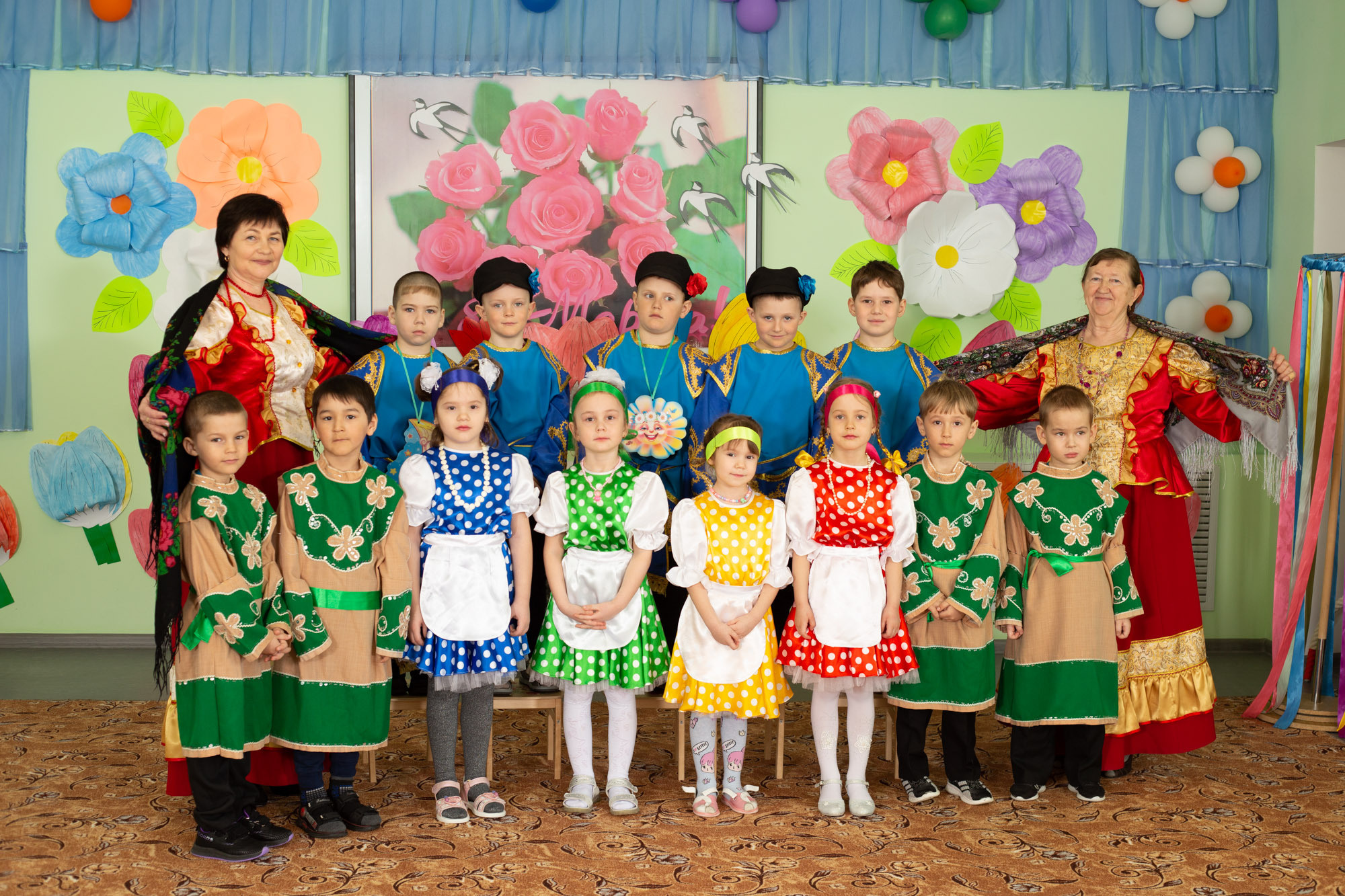 Кардаиловский детский сад. Утренник «Жаворонки». Валерий Логачев. Фото, музыка, видео — для души