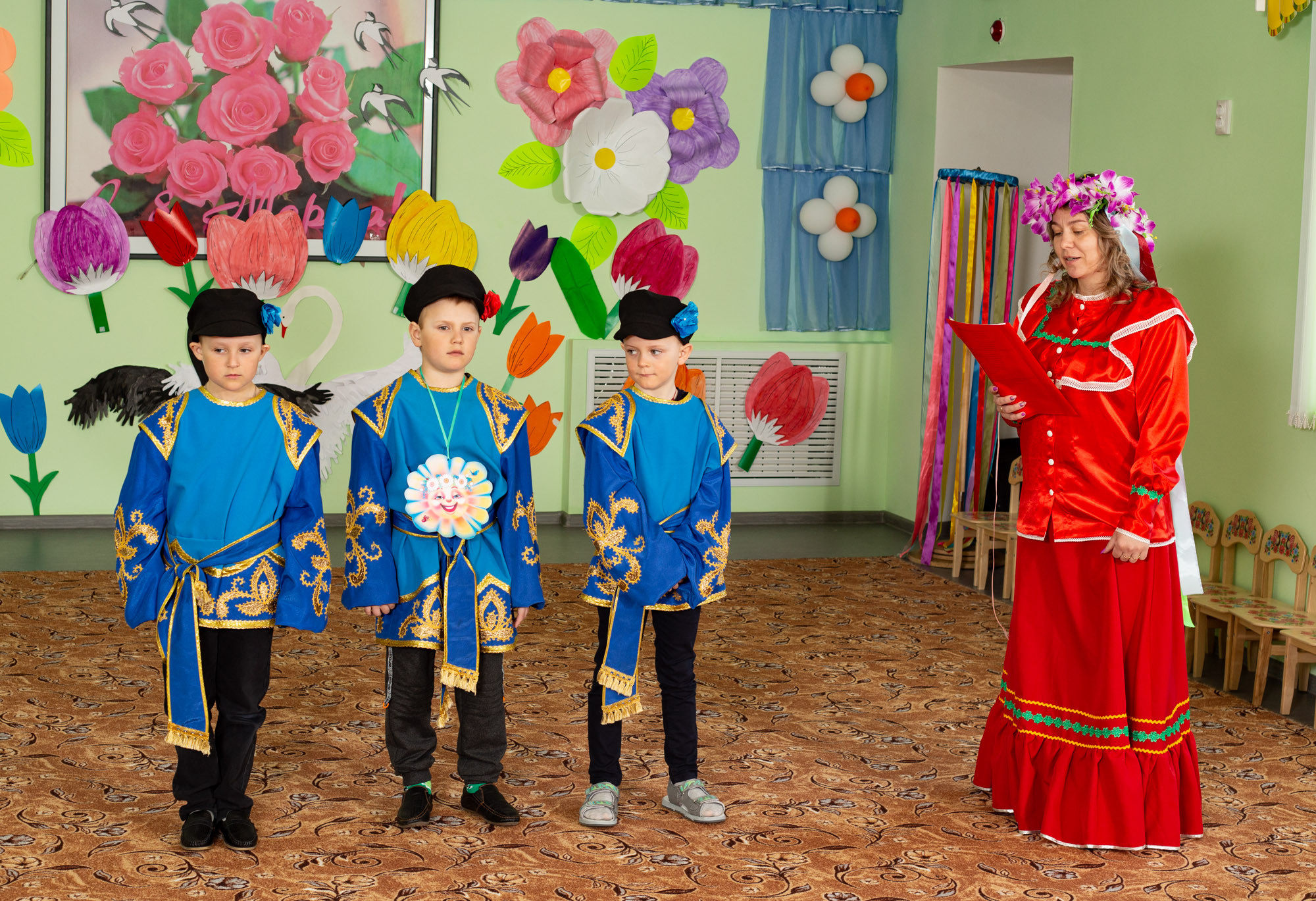 Кардаиловский детский сад. Утренник «Жаворонки». Валерий Логачев. Фото, музыка, видео — для души