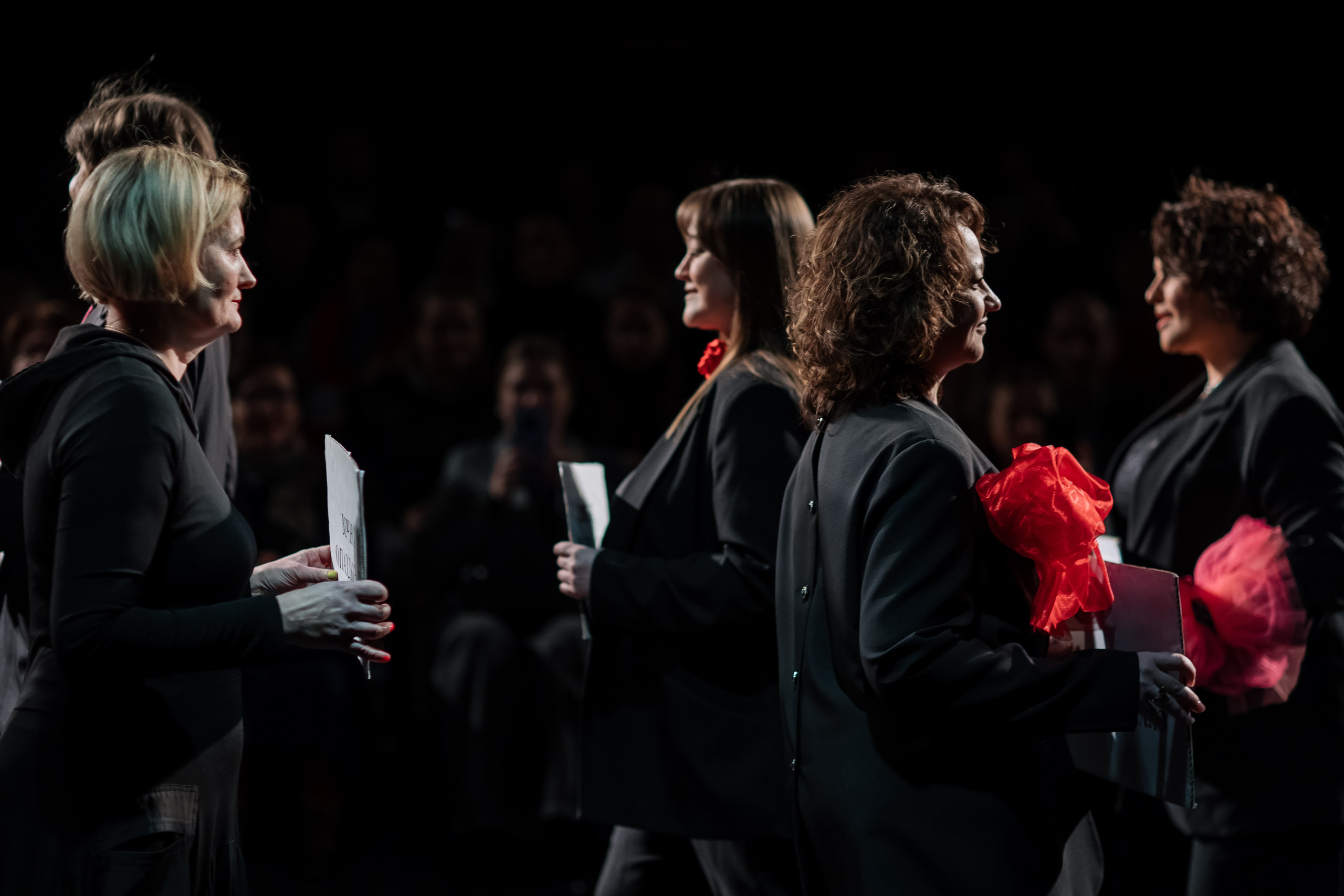 Спектакль. Свадебный фотограф