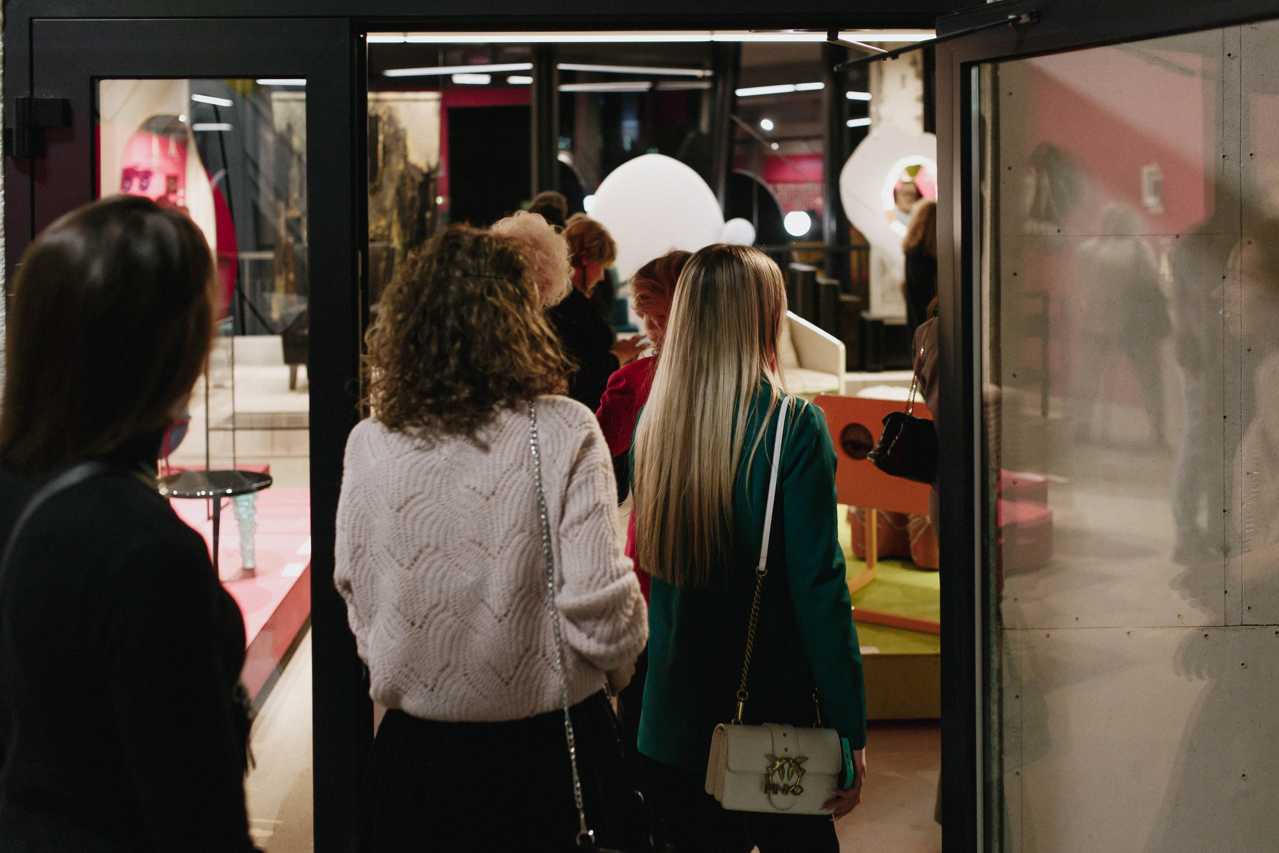 Открытие выставки предметного дизайна ART LINE. Фотограф Иркутск Антипин Сергей