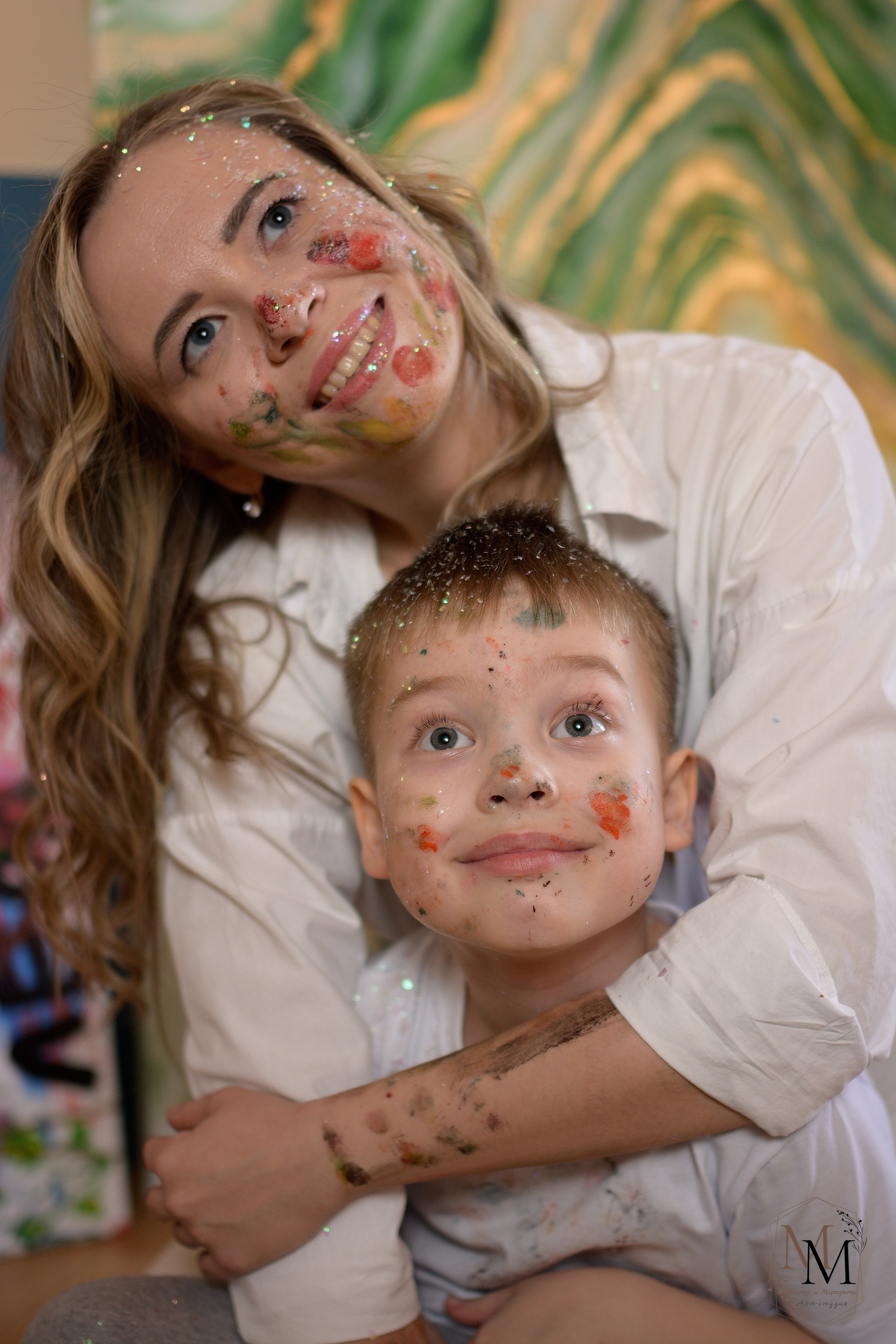 Фотосессия в жудожественной арт-студии. Арт-студия «Мастер и Маргарита». Портретная фотосъемка. Портрет. Арт. Художники. Фотограф Дмитрий Кищенко. Фотосессии в Сызрани.