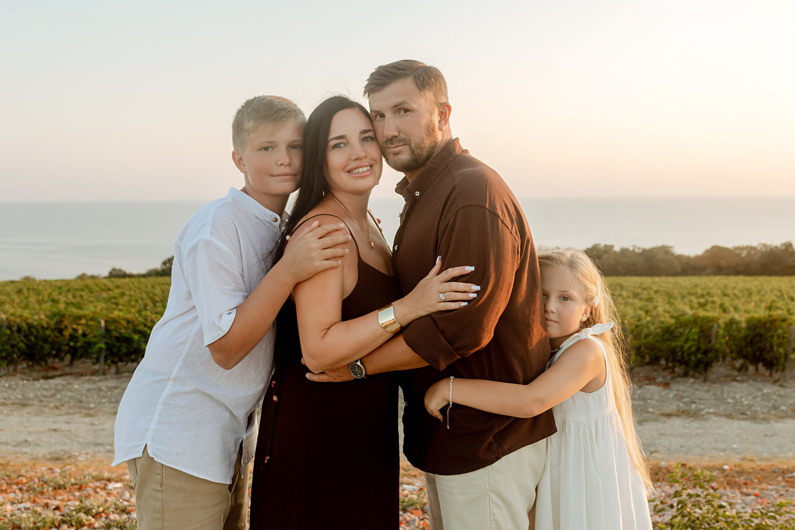 Елена, Максим, Демид и Николь. Фотограф в Геленджике, Архипо-Осиповке, Абрау-Дюрсо, Кринице Виктория