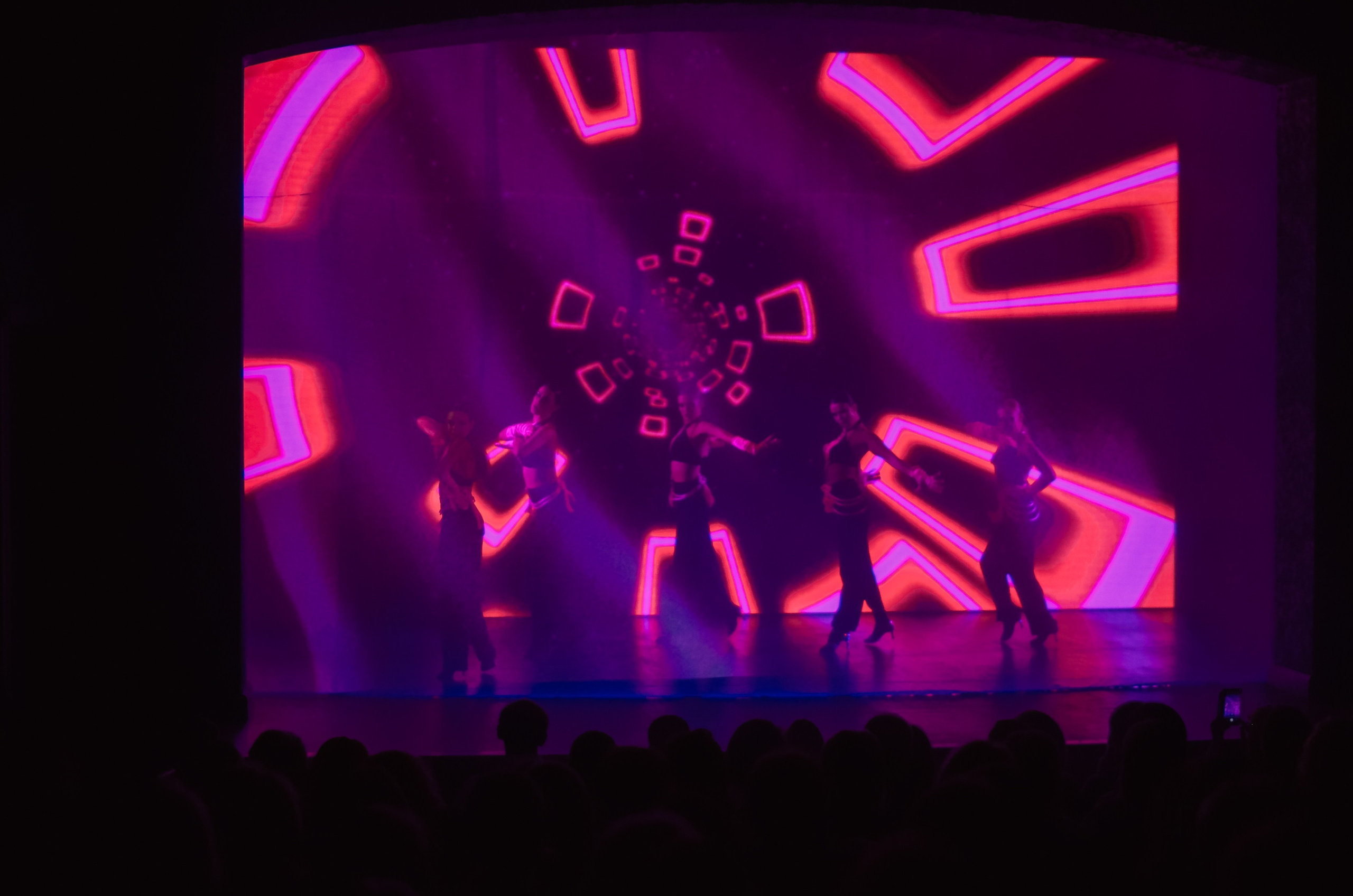 Фоторепортаж танцевального мероприятия. Денисова Аля — фотограф для парных съемок и индивидуальных историй в Барнауле