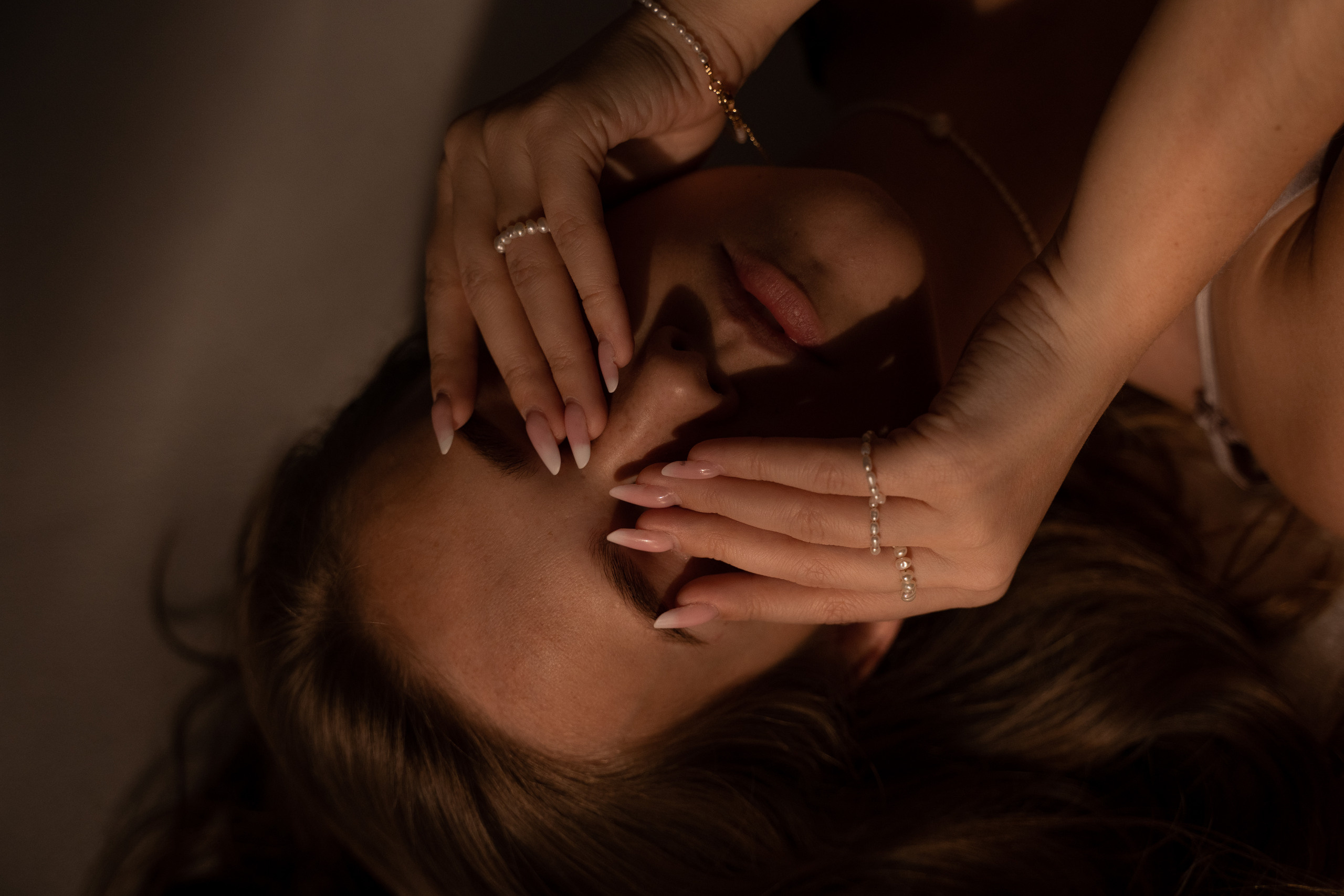 AccessorieZY. Лукбук для бренда украшений. Фотограф Анна Котова