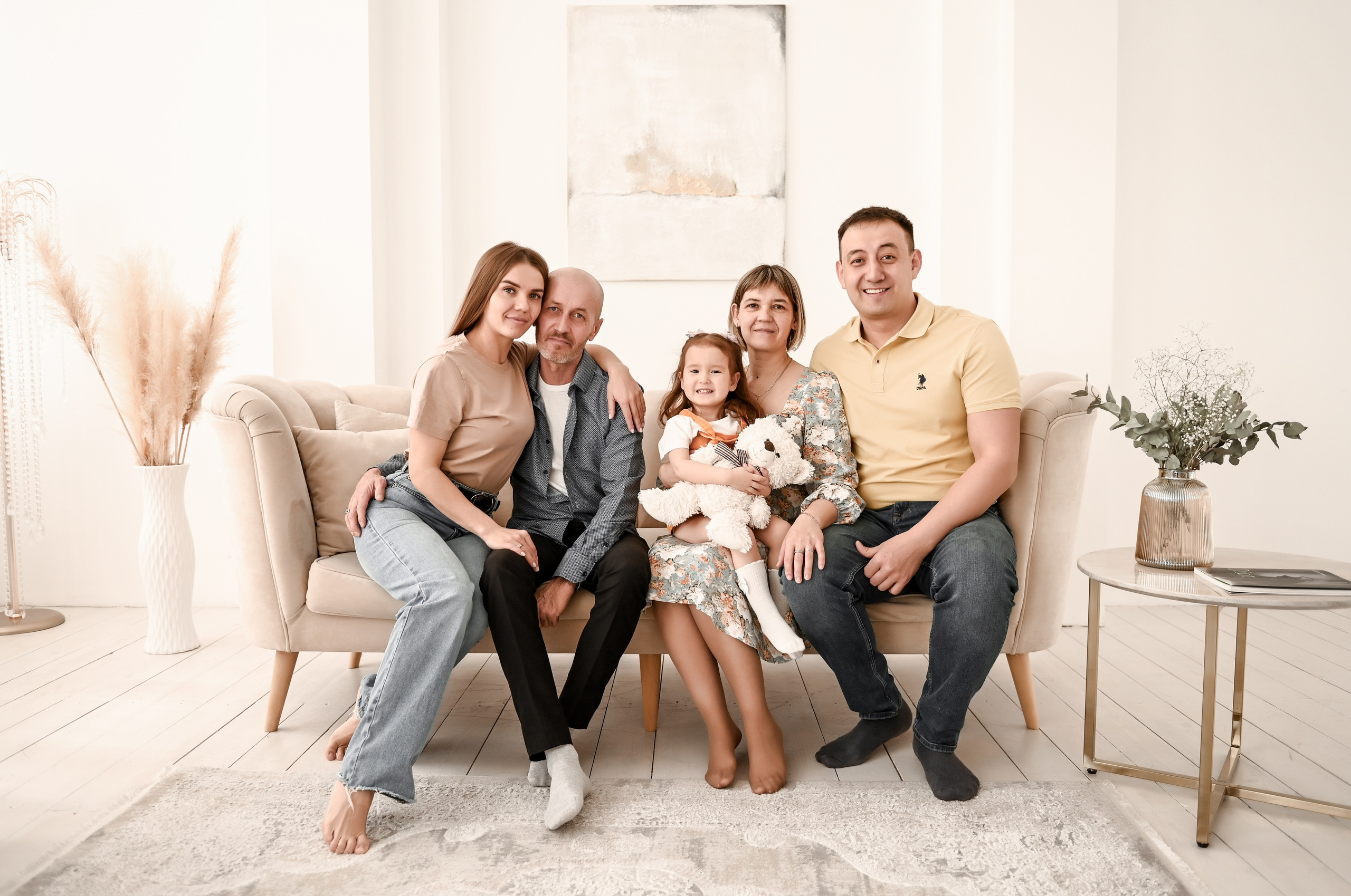 Семейная студийная  фотосессия 2. Свадебный, семейный, детский, контент фотограф в Омске Максим Ильин