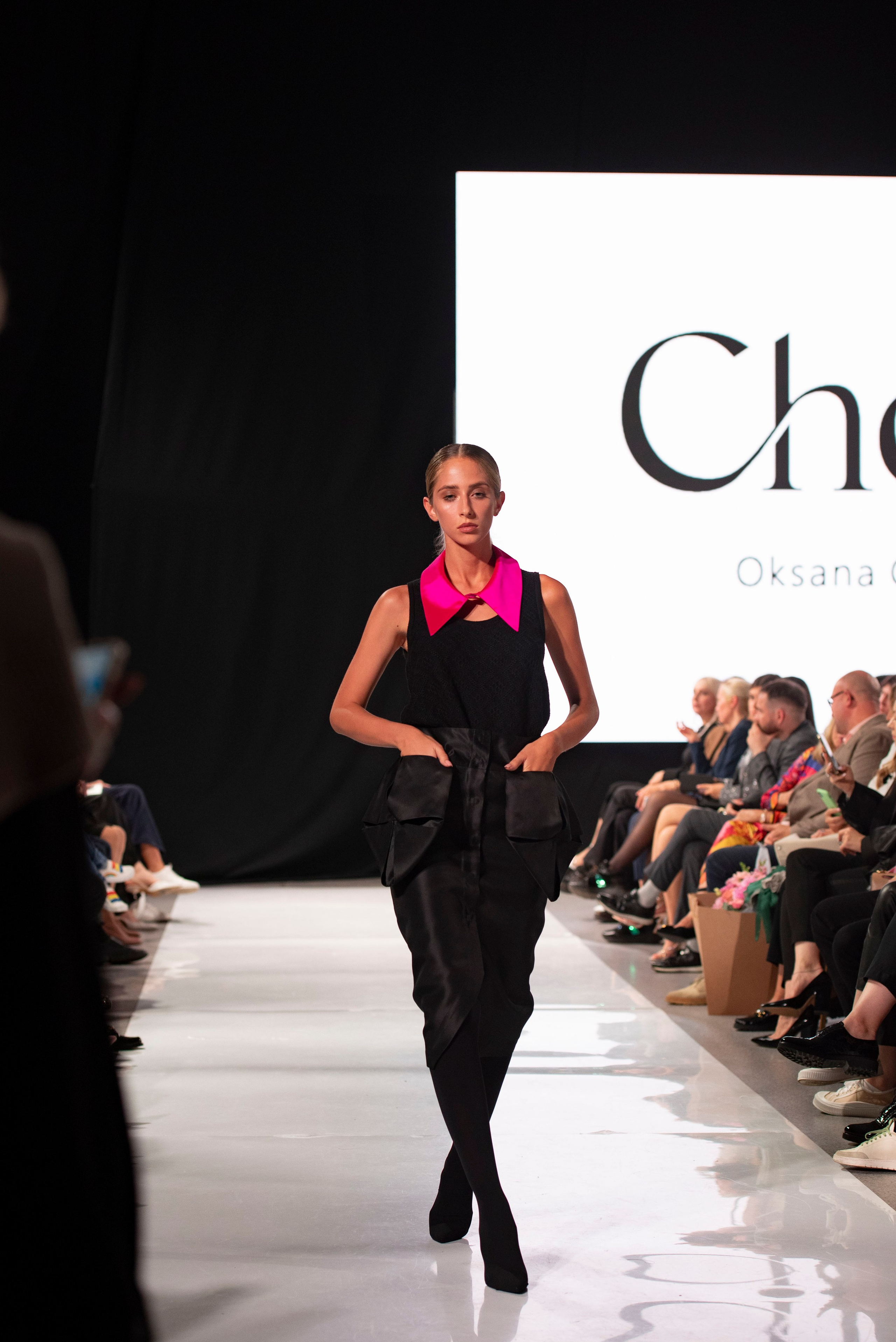 Фотограф на модельный показ. Свадебный, семейный, фэшн фотограф, школьный фотограф в Сочи