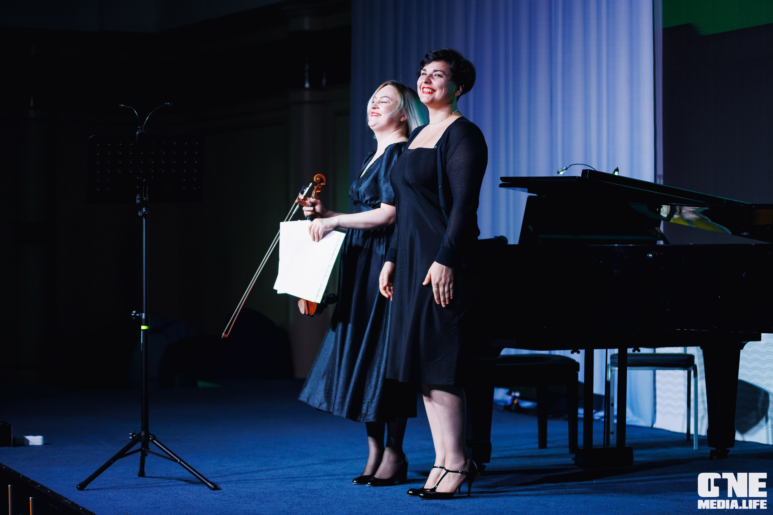 Фоторепортаж из Янтарь Холла. One Media Life: фоторепортажи, фотоотчеты с мероприятий и заведений