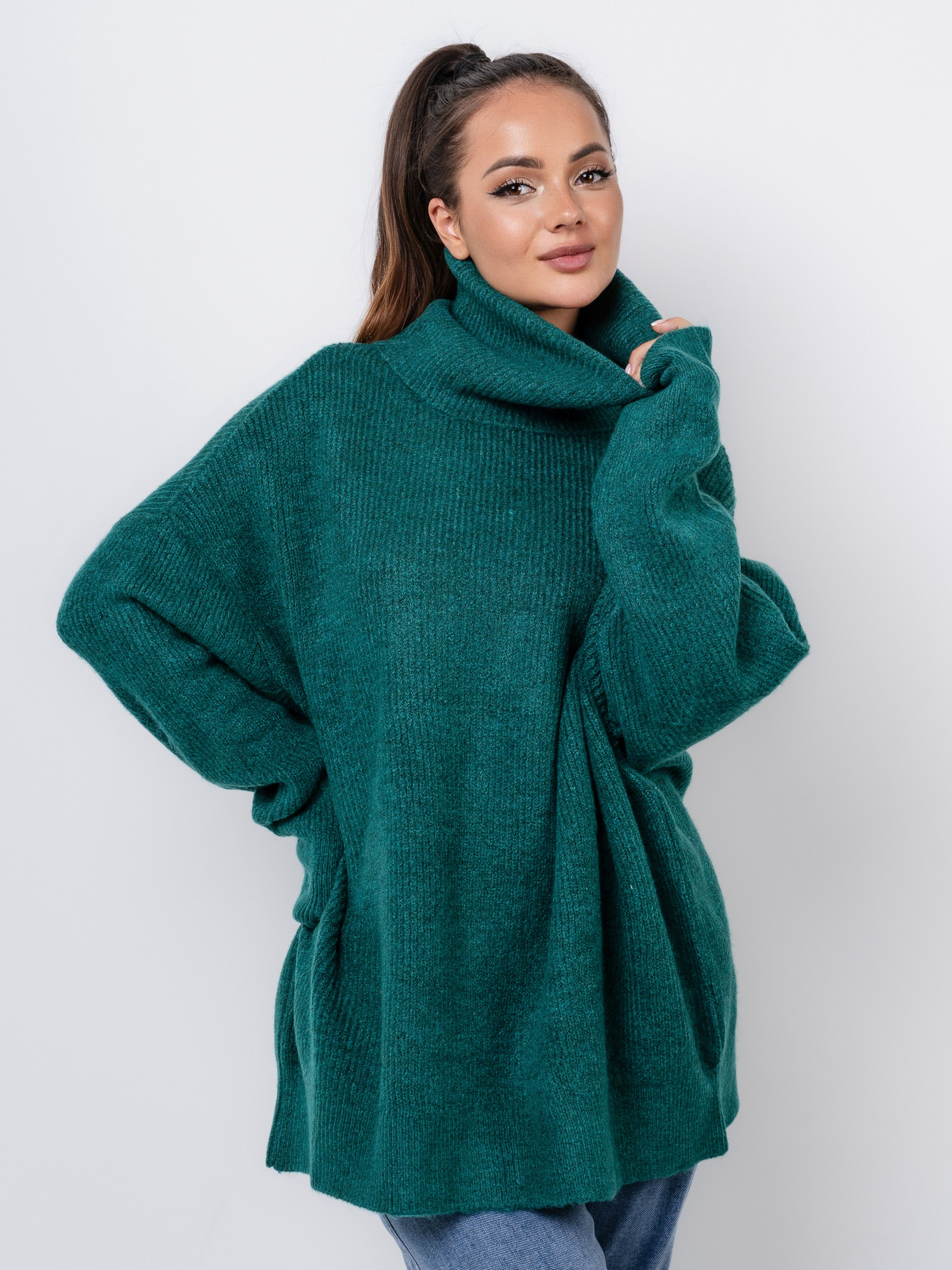 Каталожная съёмка зимней одежды для маркетплейса