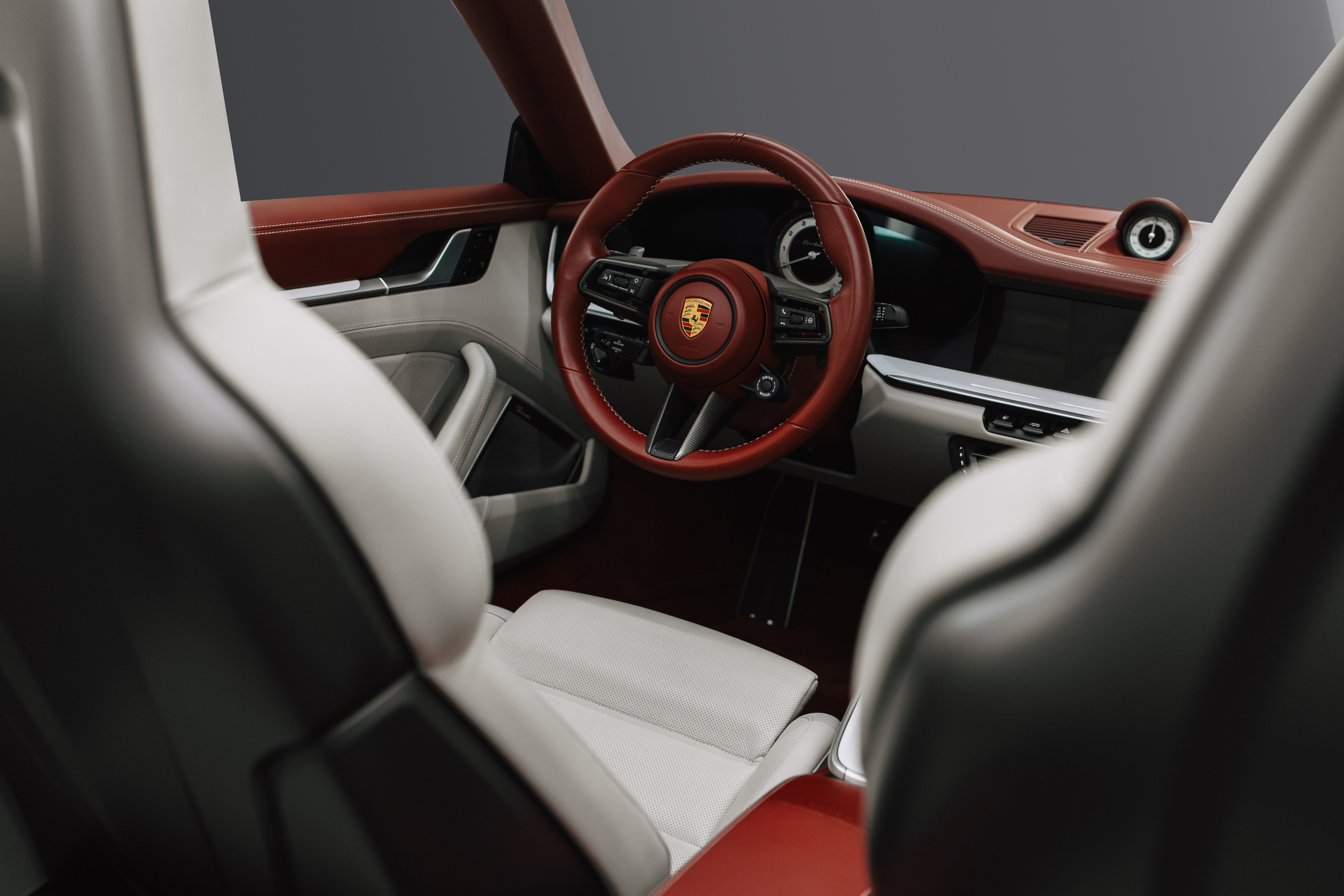 Porsche 911 оклейка в голубой полиуритан с проемами. DeLorein