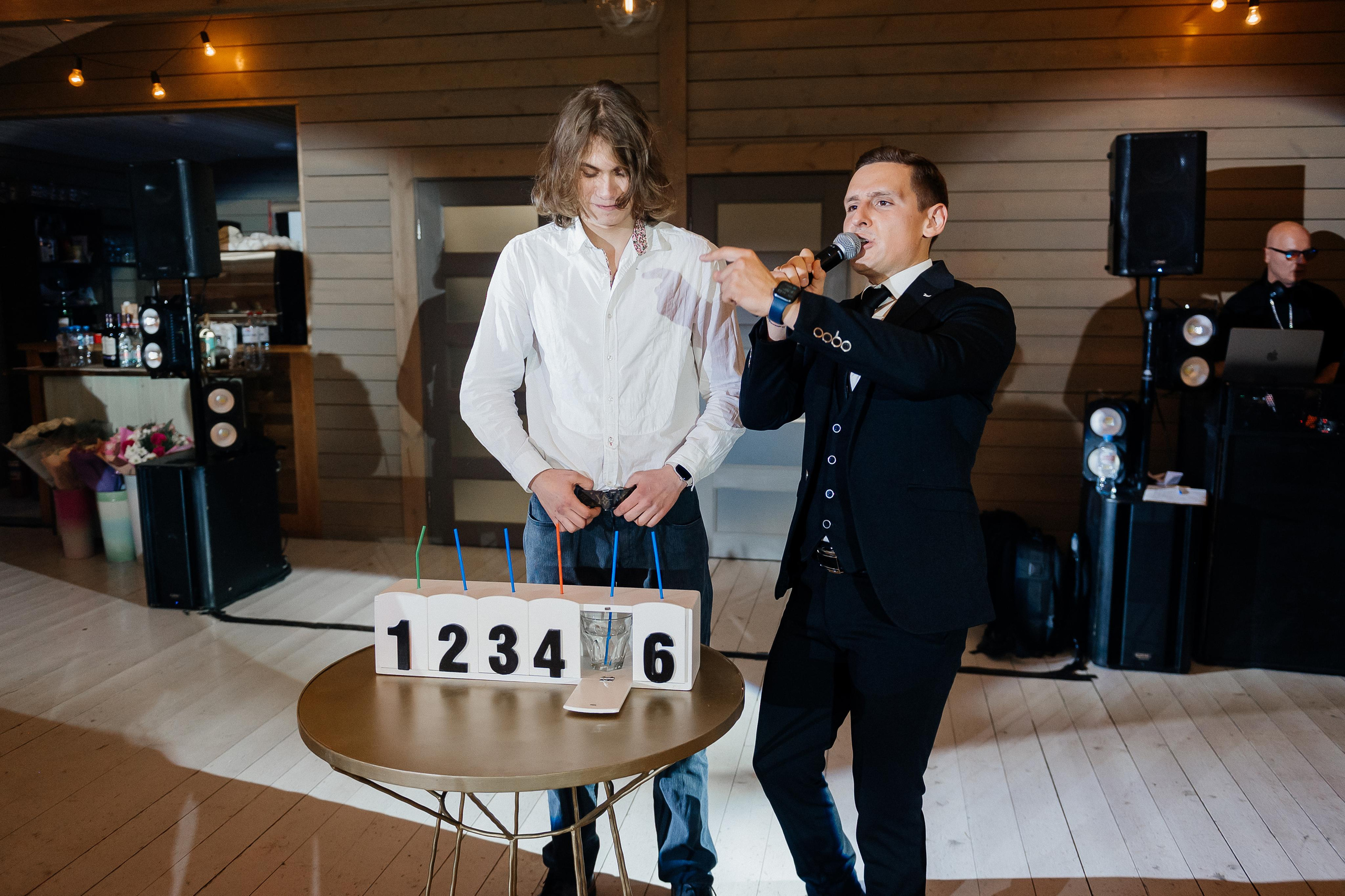 Свадебные сборы Кати и Степана в отеле Radisson Blu Olimpiyskiy. Свадебный фотограф Москва — Сергей и Татьяна