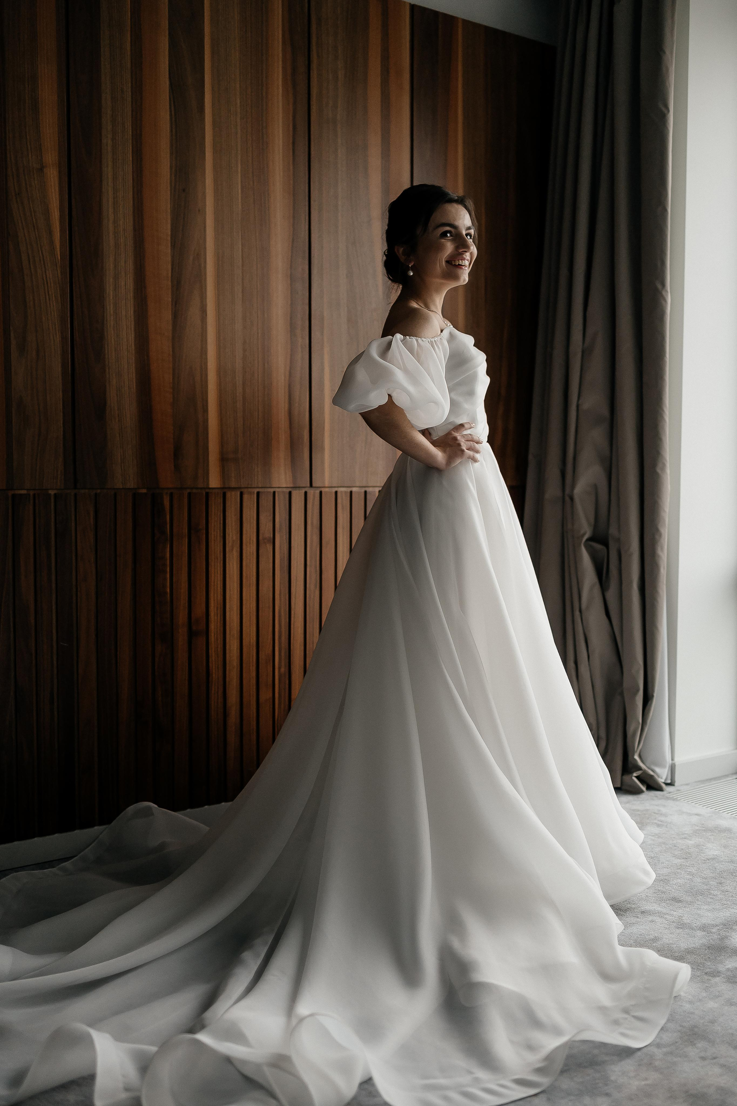 Осенняя свадьба Светы и Миши, со сбора в отеле Movenpic. Свадебный фотограф Москва — Сергей и Татьяна