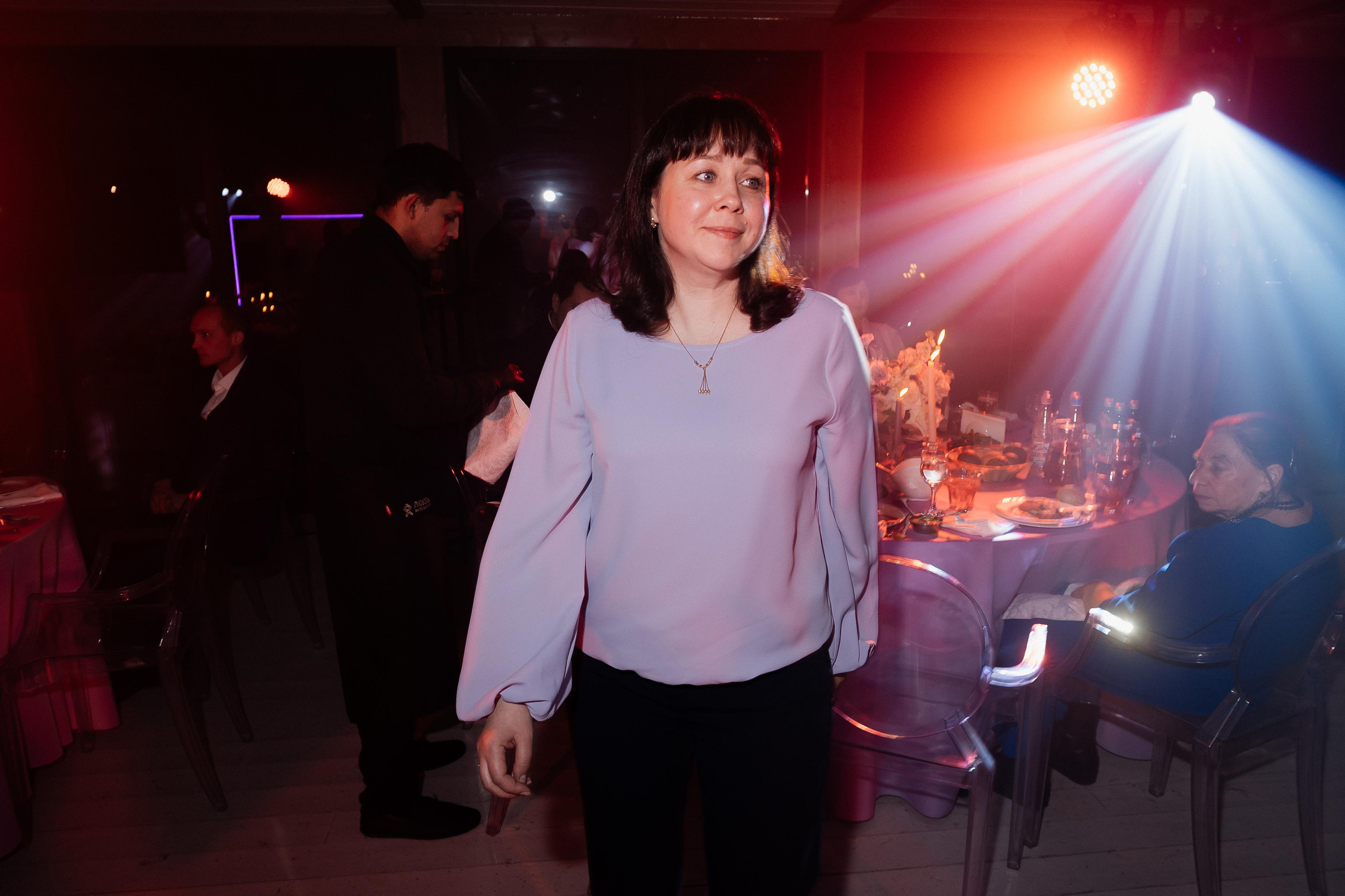 Свадебные сборы Кати и Степана в отеле Radisson Blu Olimpiyskiy. Свадебный фотограф Москва — Сергей и Татьяна