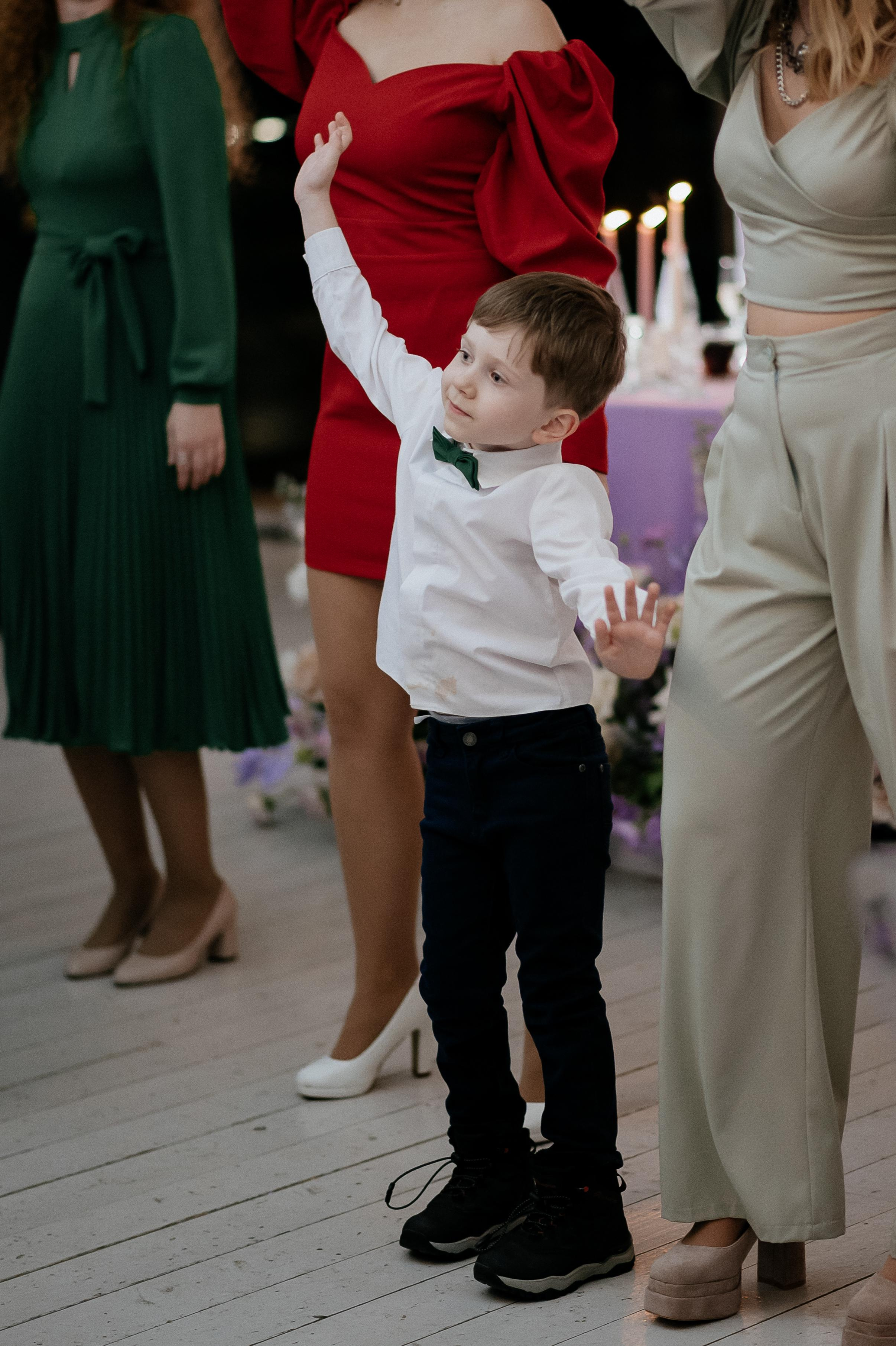 Свадебные сборы Кати и Степана в отеле Radisson Blu Olimpiyskiy. Свадебный фотограф Москва — Сергей и Татьяна