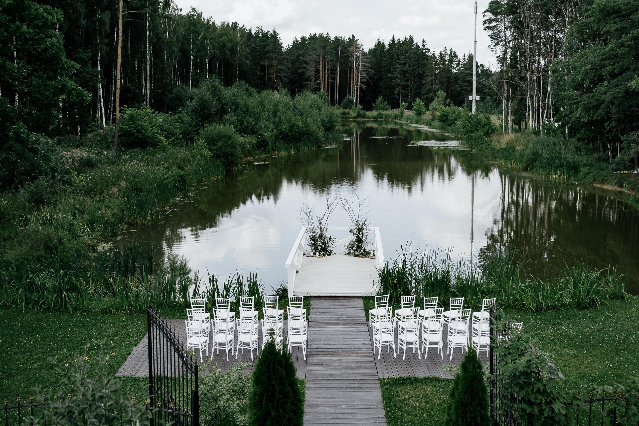 Выездная регистрация дом у озера