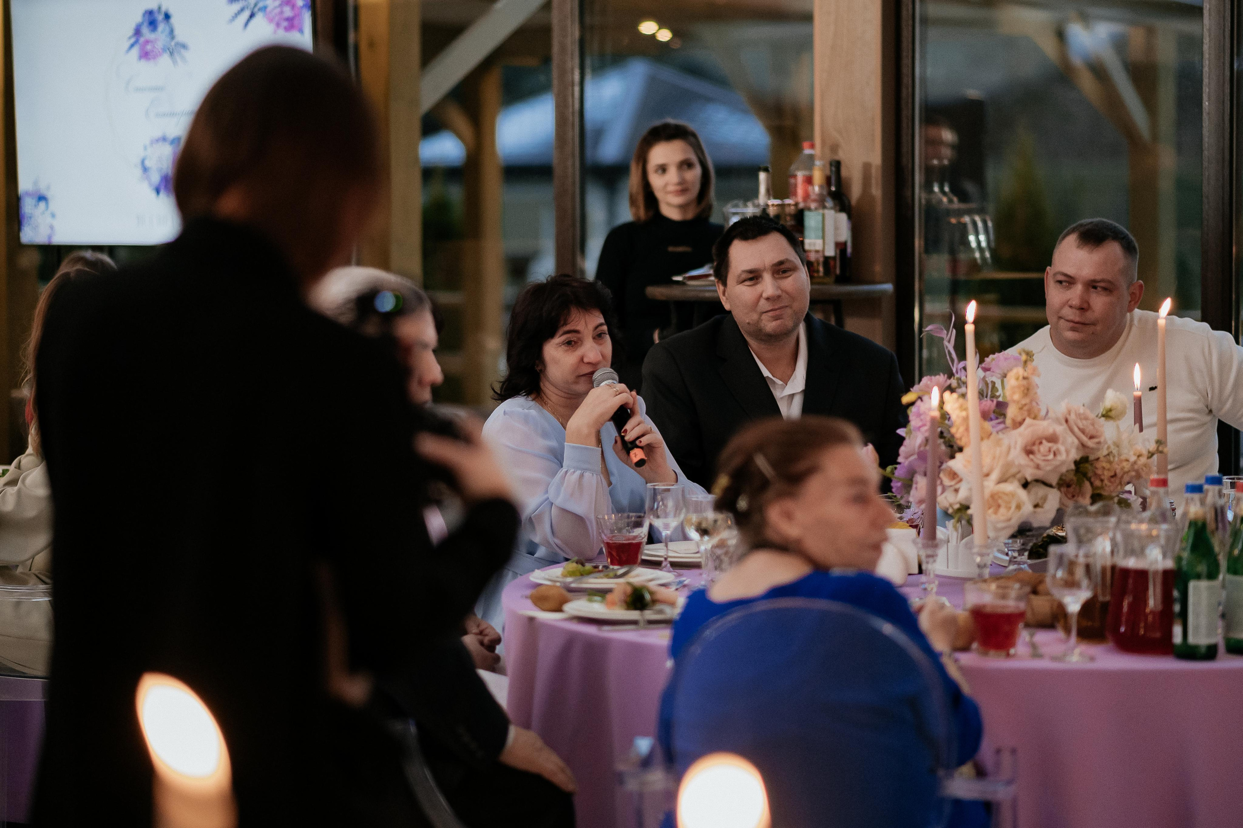 Свадебные сборы Кати и Степана в отеле Radisson Blu Olimpiyskiy. Свадебный фотограф Москва — Сергей и Татьяна