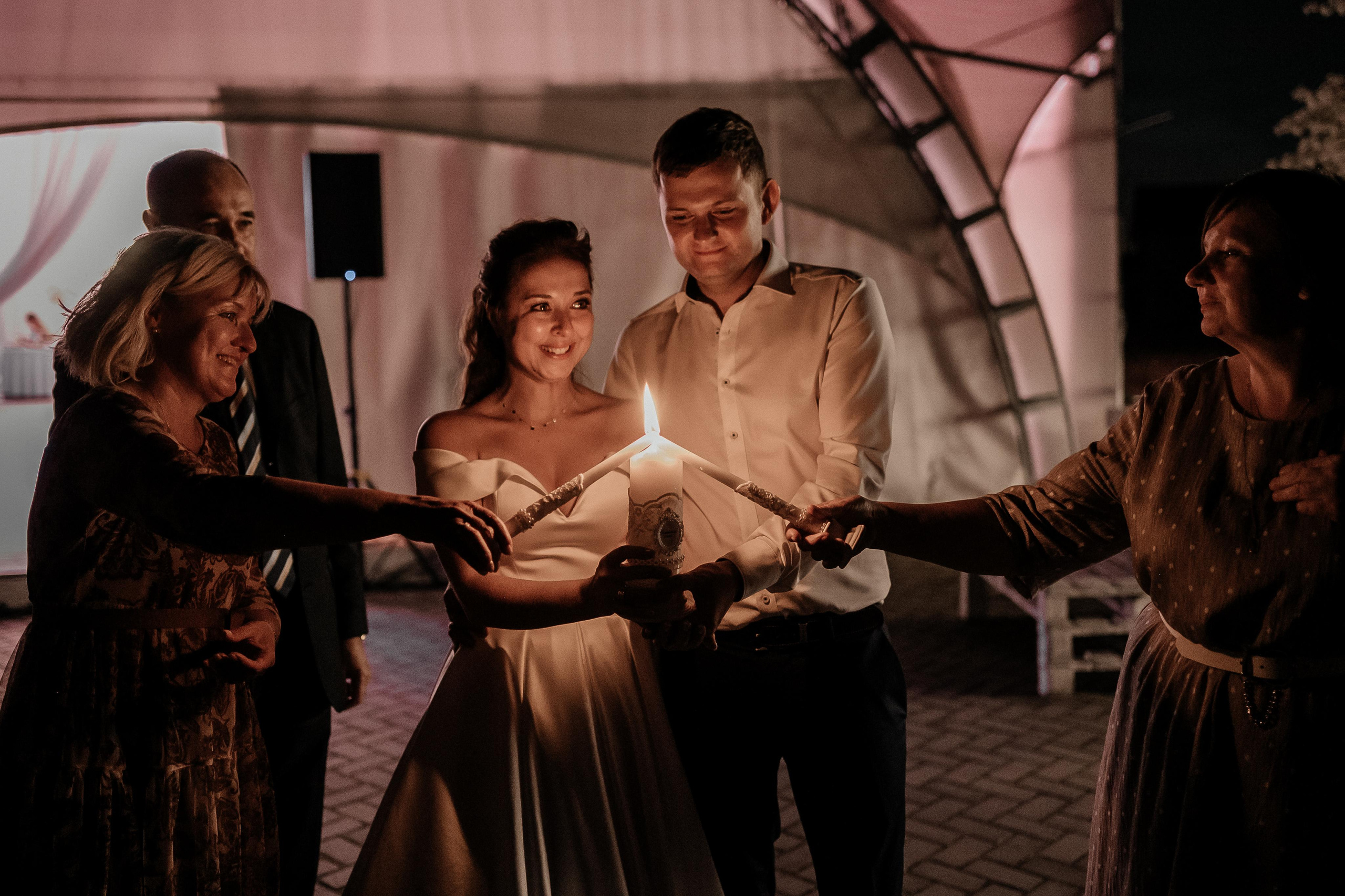 Домашний очаг на свадьбе