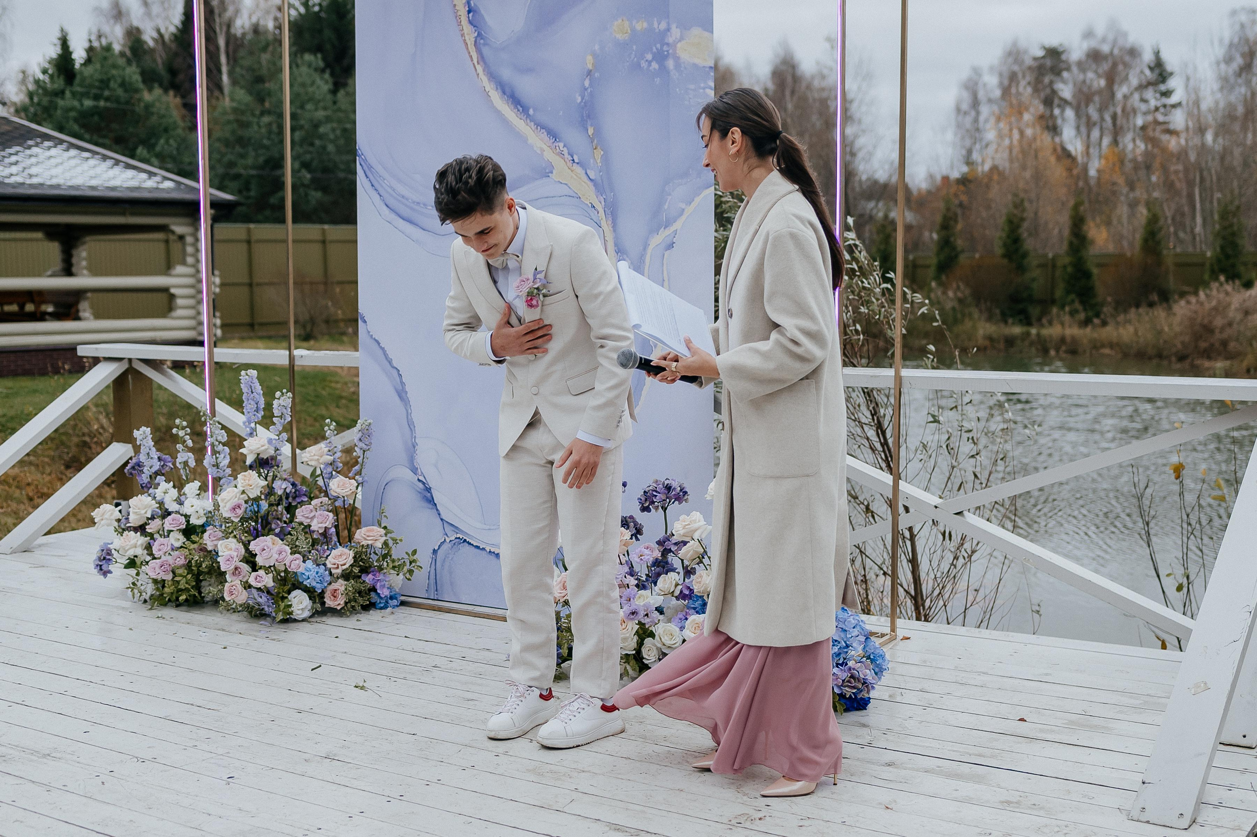 Свадебные сборы Кати и Степана в отеле Radisson Blu Olimpiyskiy. Свадебный фотограф Москва — Сергей и Татьяна