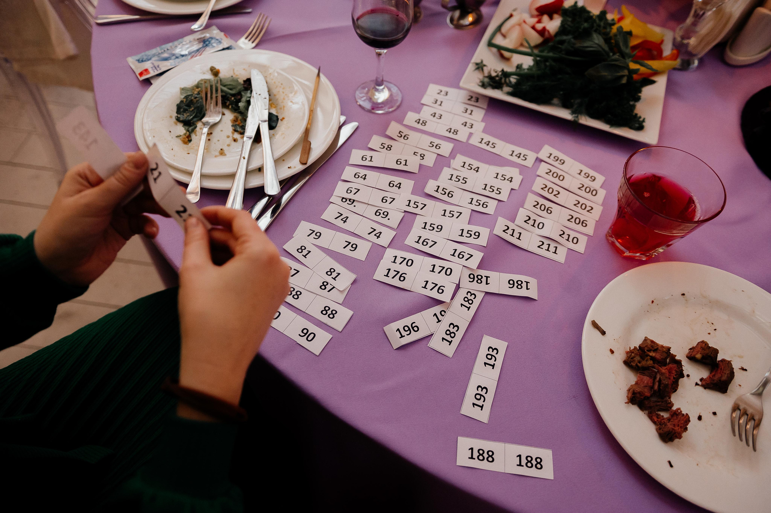 Свадебные сборы Кати и Степана в отеле Radisson Blu Olimpiyskiy. Свадебный фотограф Москва — Сергей и Татьяна