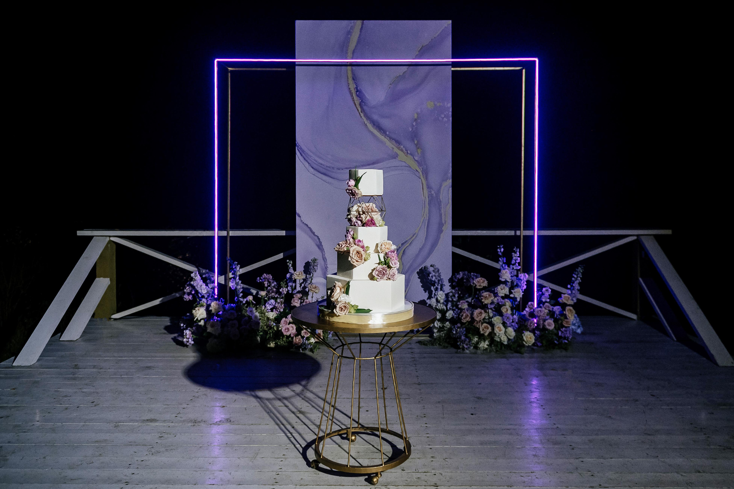 Свадебные сборы Кати и Степана в отеле Radisson Blu Olimpiyskiy. Свадебный фотограф Москва — Сергей и Татьяна