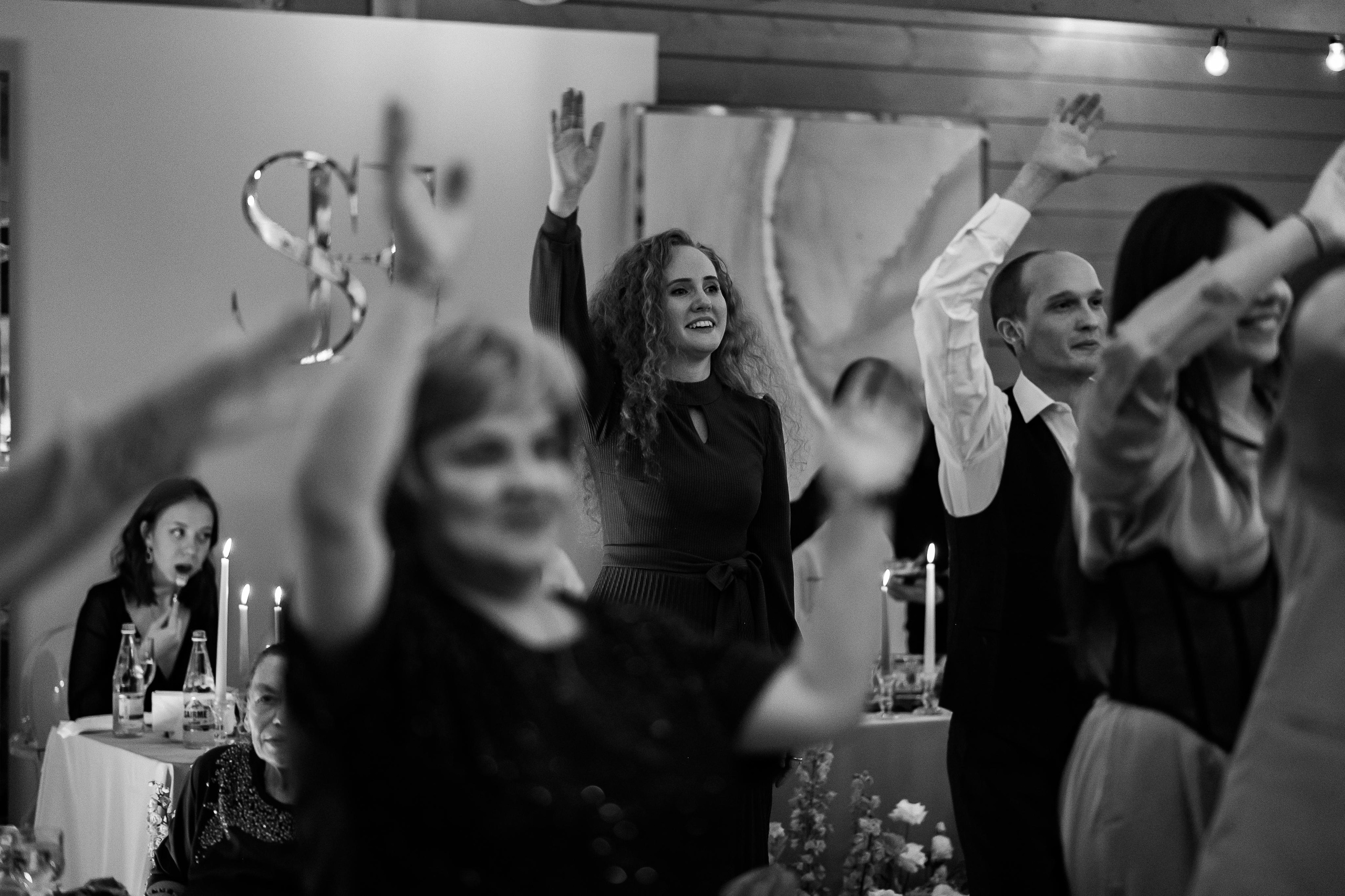 Свадебные сборы Кати и Степана в отеле Radisson Blu Olimpiyskiy. Свадебный фотограф Москва — Сергей и Татьяна