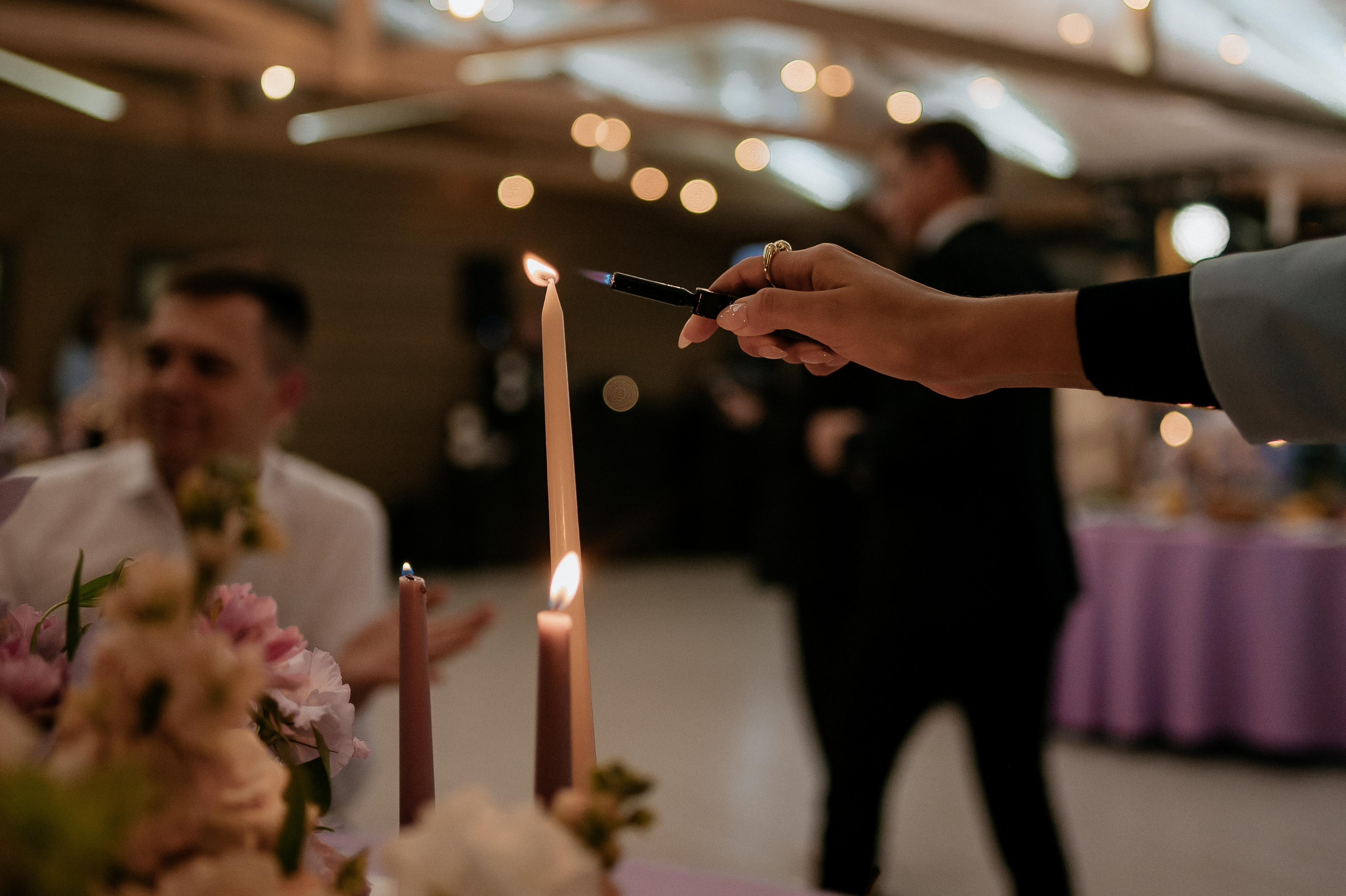 Свадебные сборы Кати и Степана в отеле Radisson Blu Olimpiyskiy. Свадебный фотограф Москва — Сергей и Татьяна