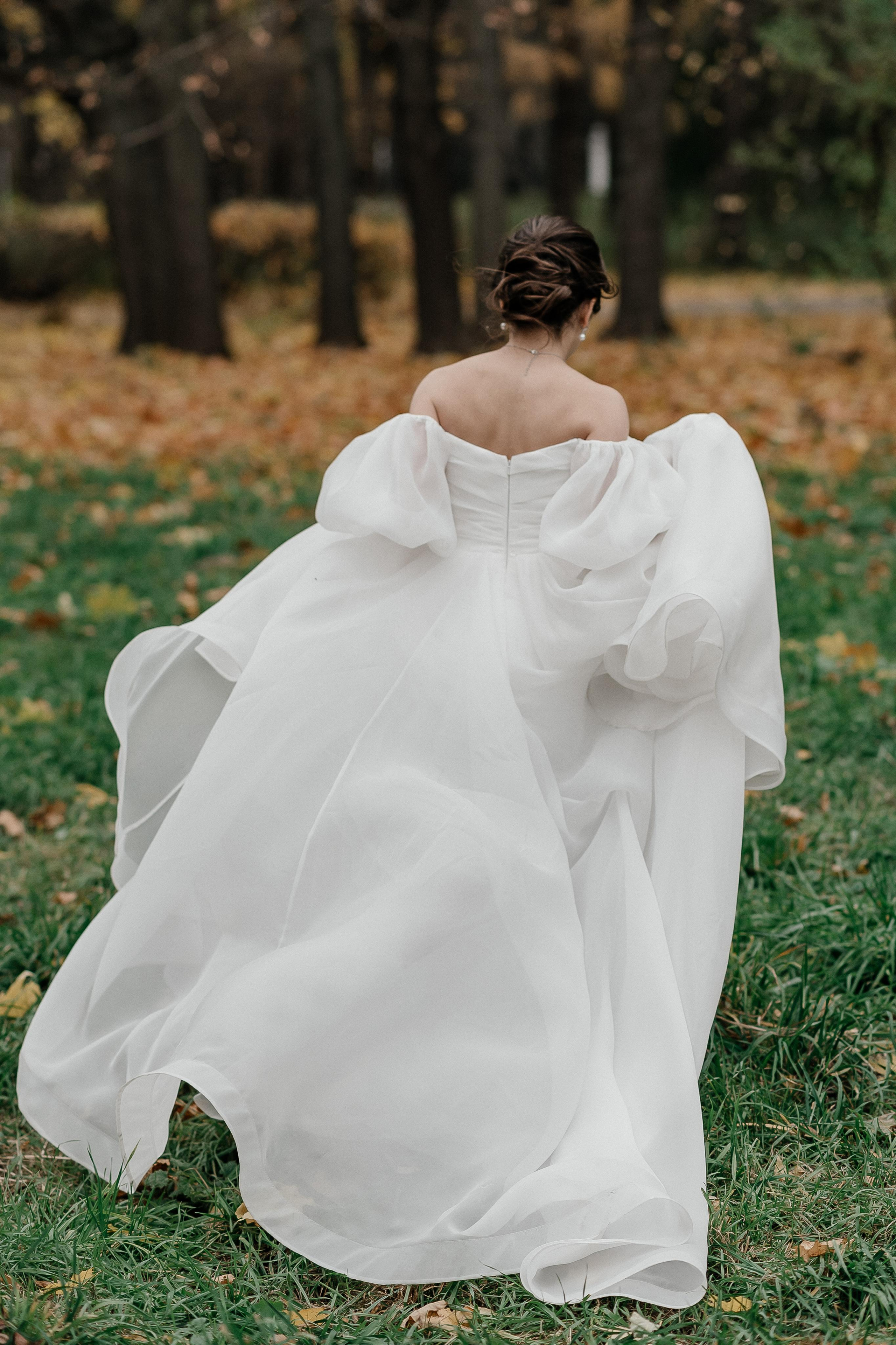 Осенняя свадьба Светы и Миши, со сбора в отеле Movenpic. Свадебный фотограф Москва — Сергей и Татьяна