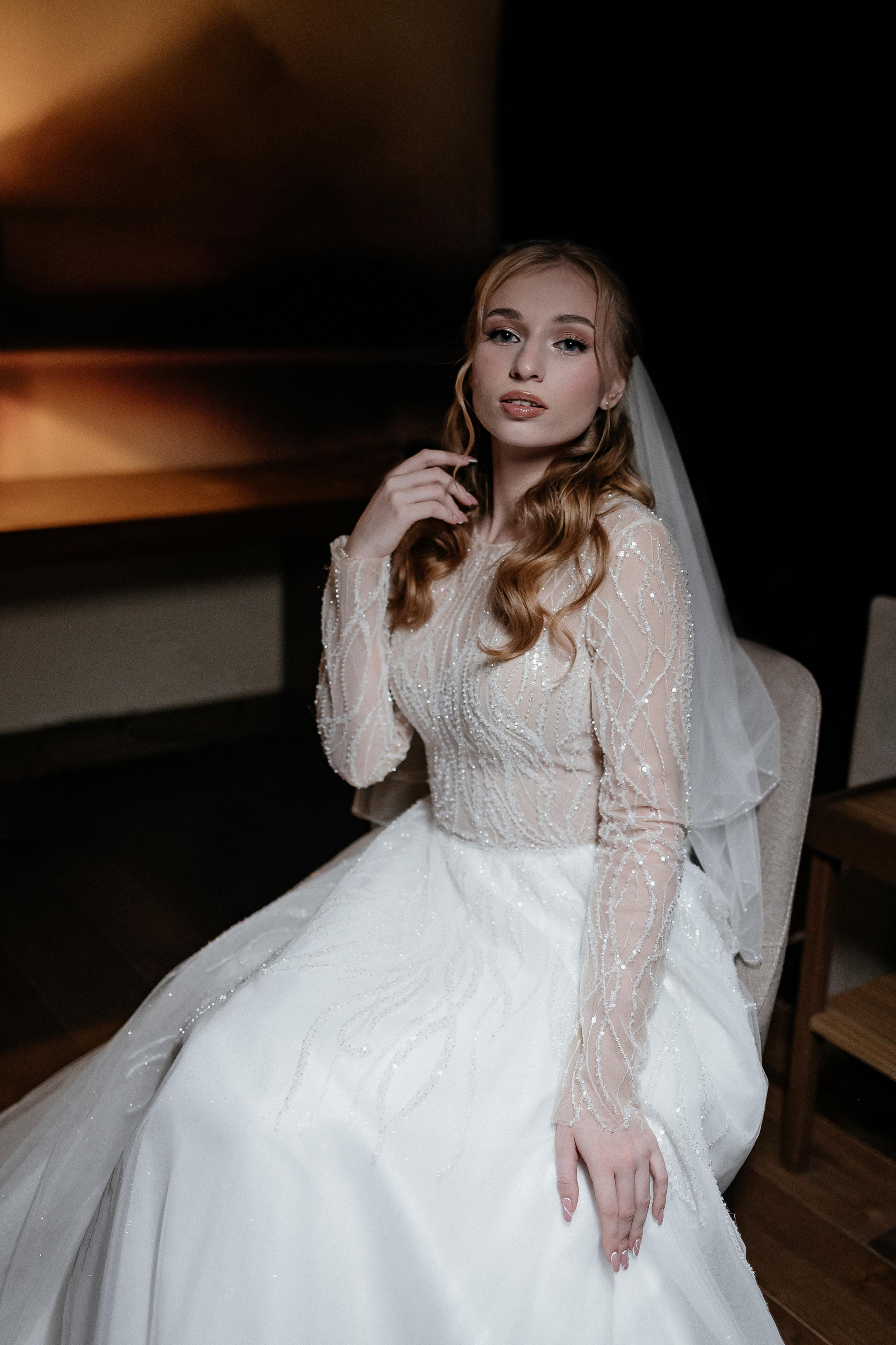 Свадебные сборы Кати и Степана в отеле Radisson Blu Olimpiyskiy. Свадебный фотограф Москва — Сергей и Татьяна