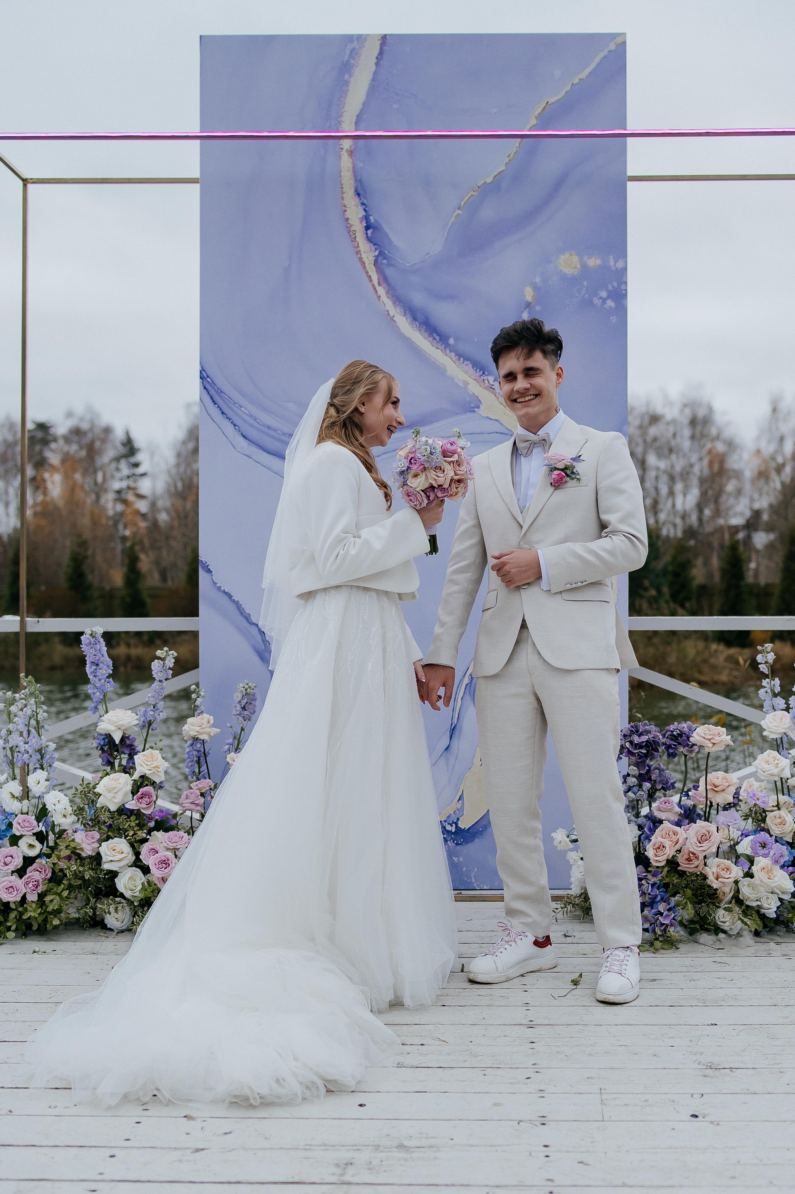 Свадебные сборы Кати и Степана в отеле Radisson Blu Olimpiyskiy. Свадебный фотограф Москва — Сергей и Татьяна