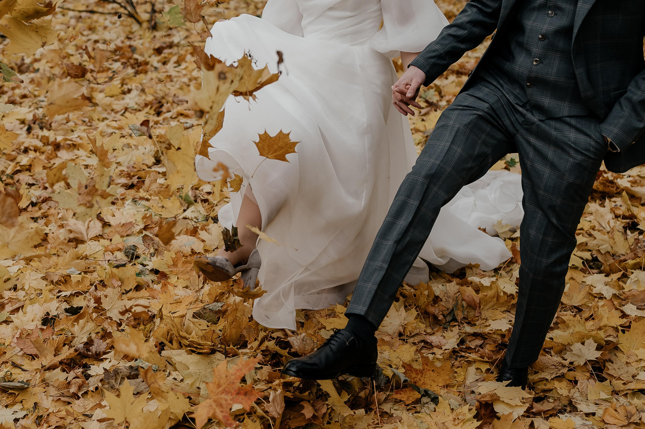 Осенняя свадьба Светы и Миши, со сбора в отеле Movenpic. Свадебный фотограф Москва — Сергей и Татьяна